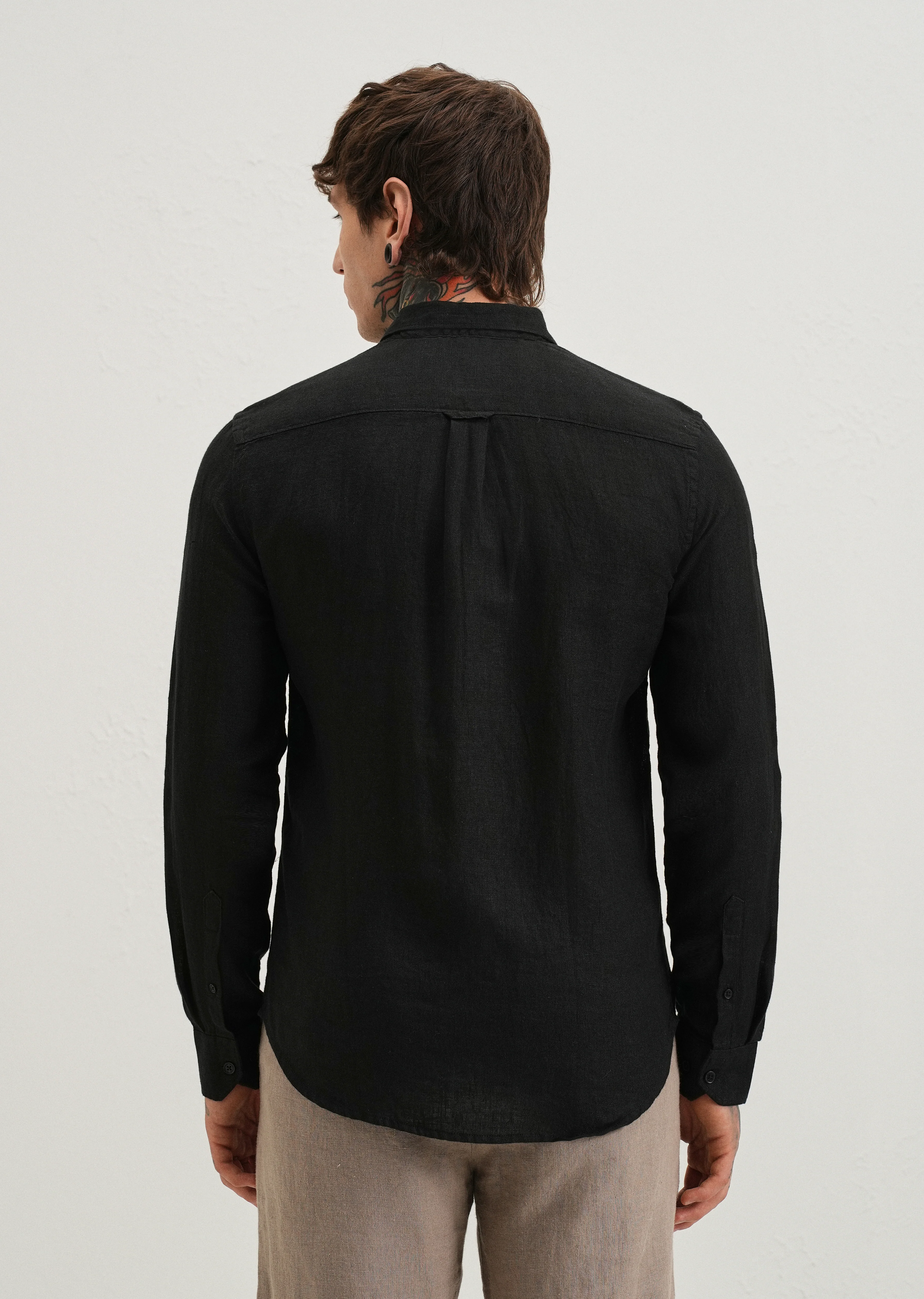100% Pure Heather Black Linen Shirt - Image 2
