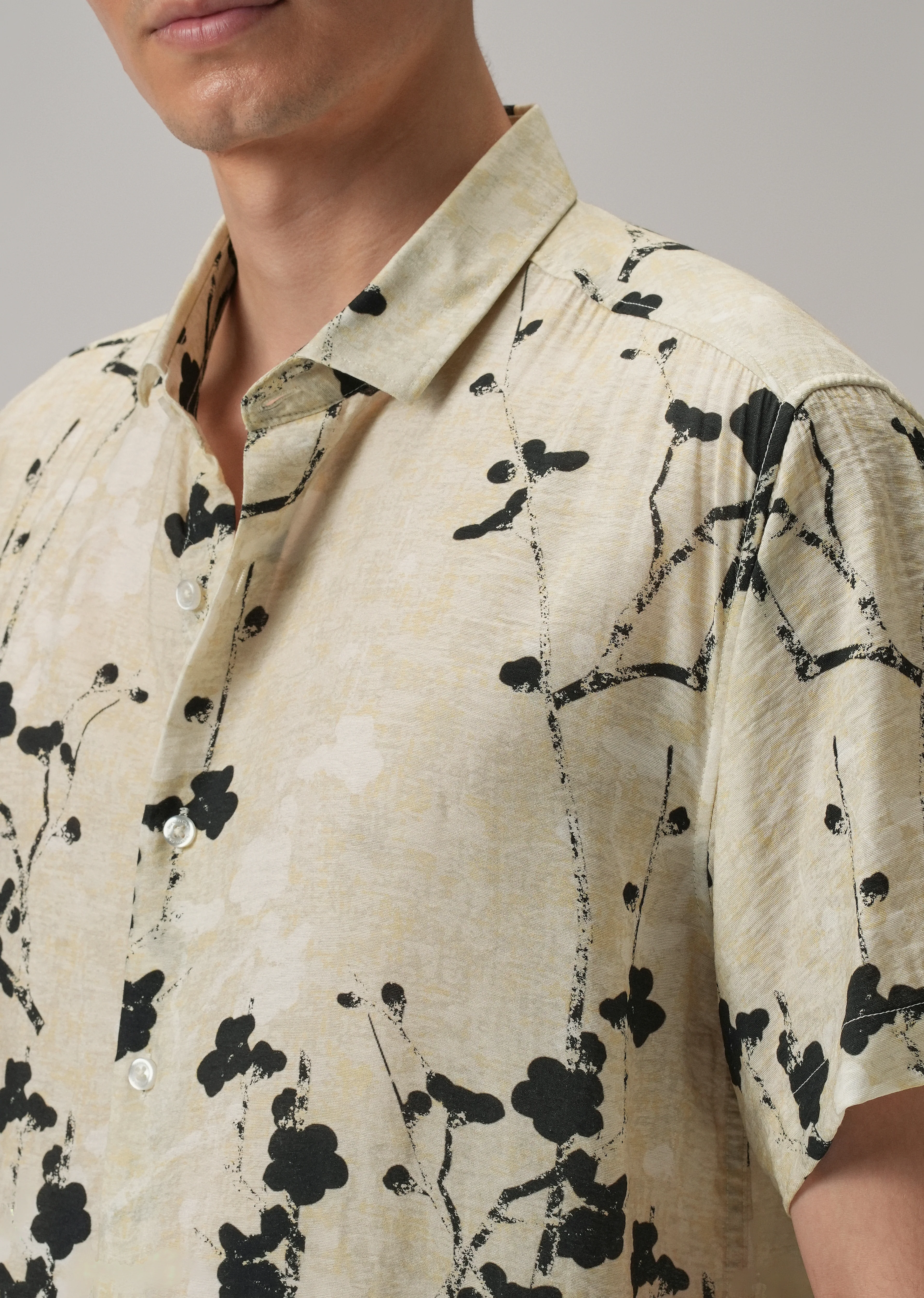 Abstract Flora Printed Shirt - Image 5