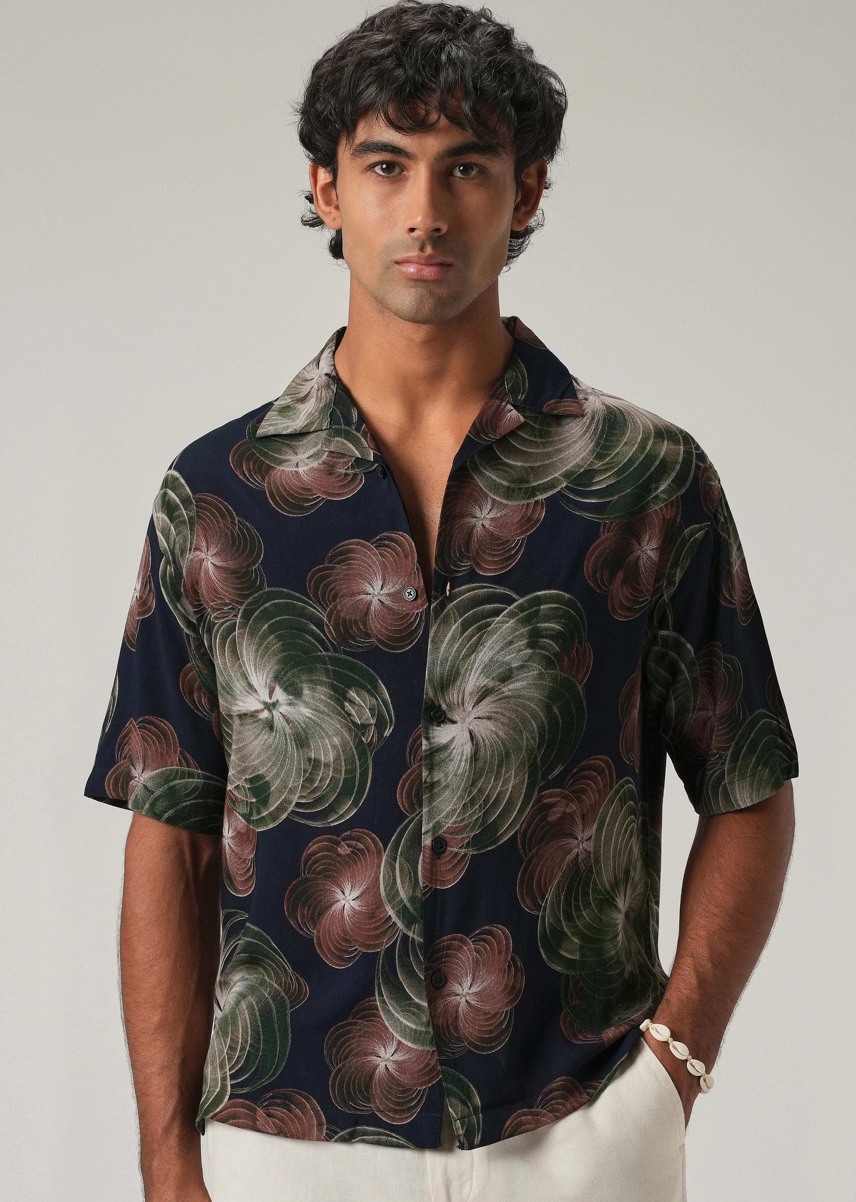 Abstract Floral Oversized Feather Shirt - Image 7