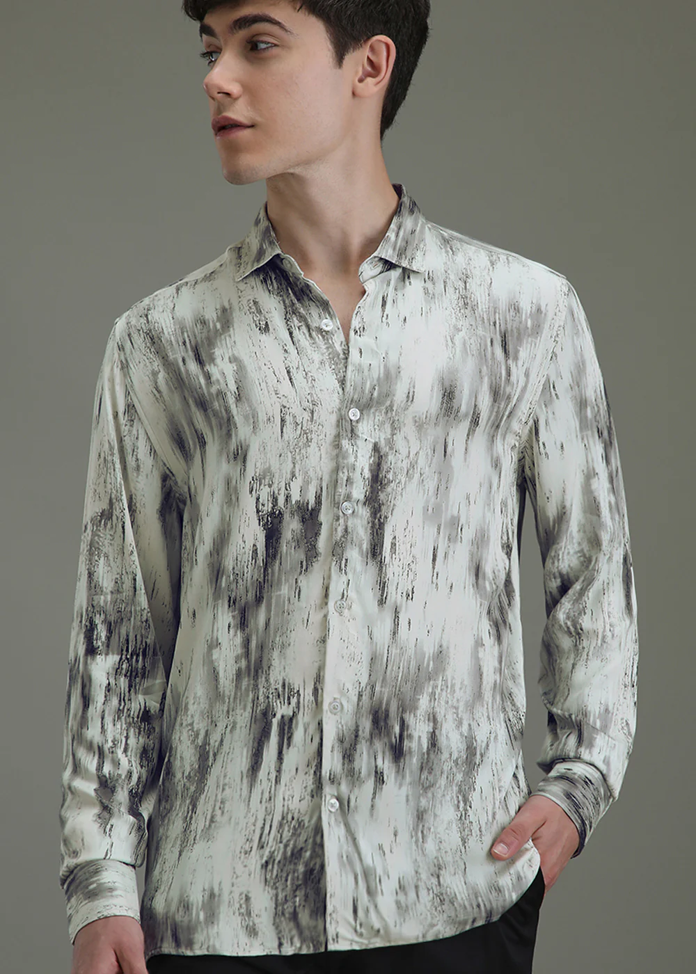 Abstract Gradient Grey Printed Shirt - Image 7