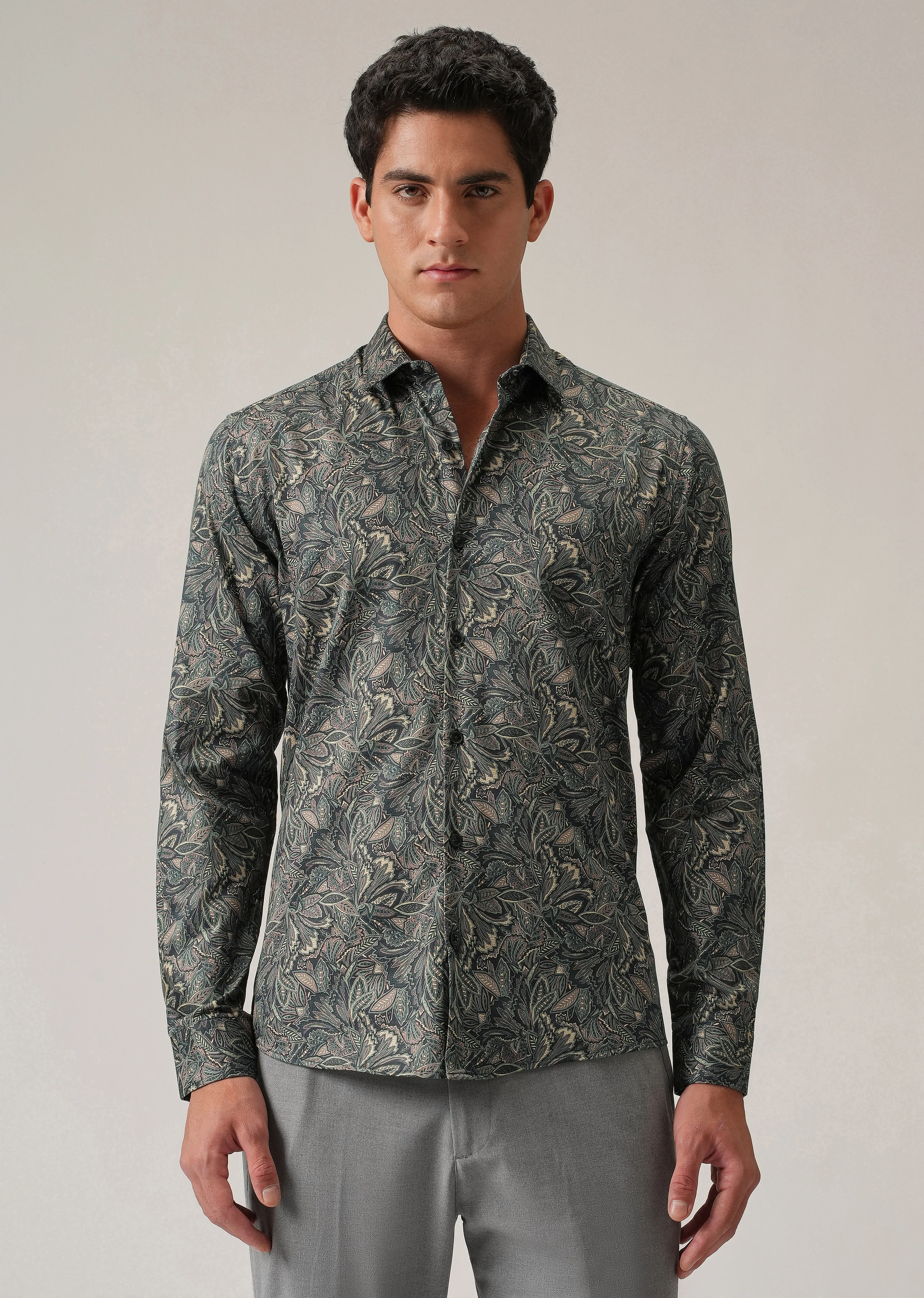 Abstract Leaf Print Shirt - Image 4
