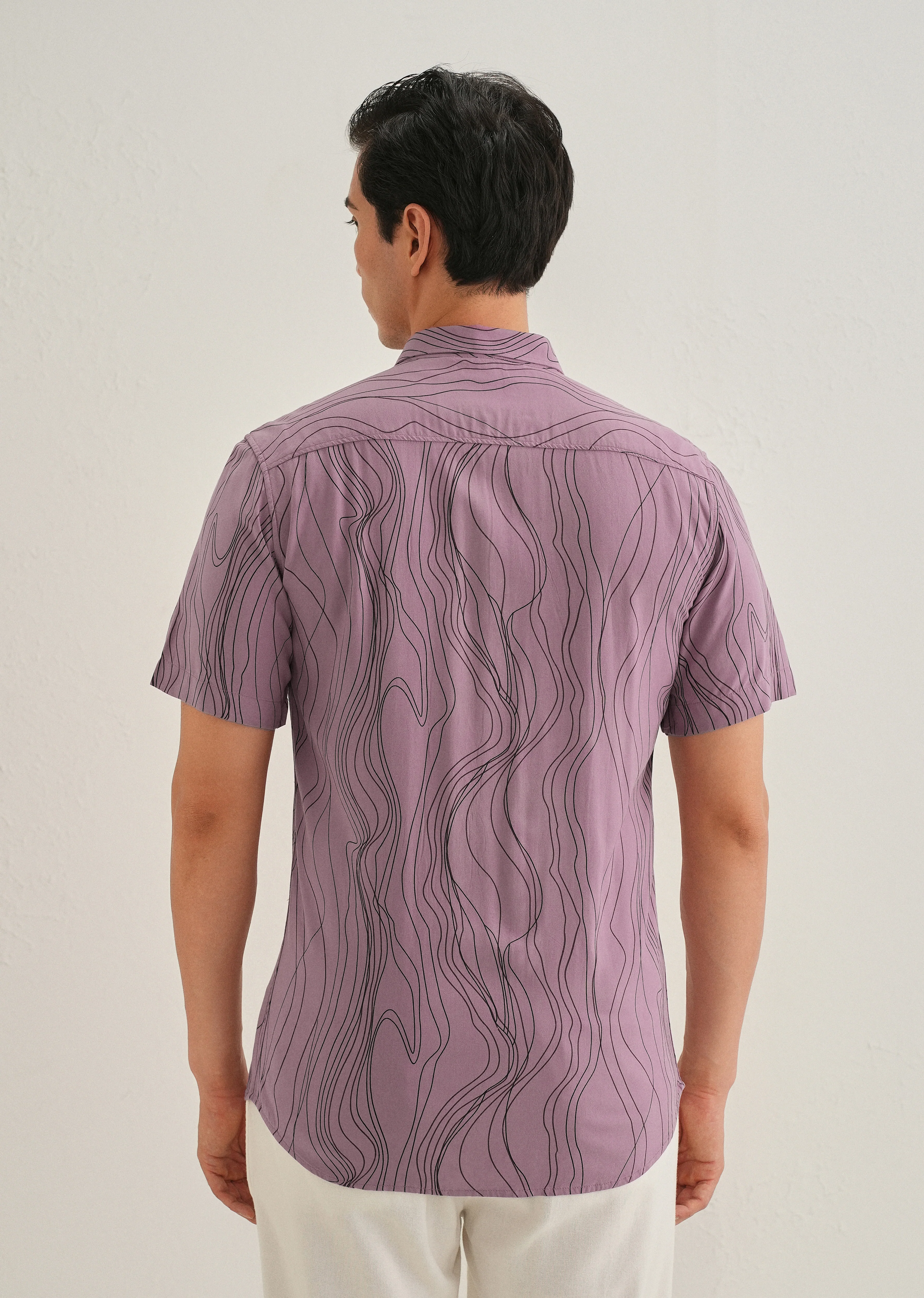 Abstract Pink Line Print Shirt - Image 4