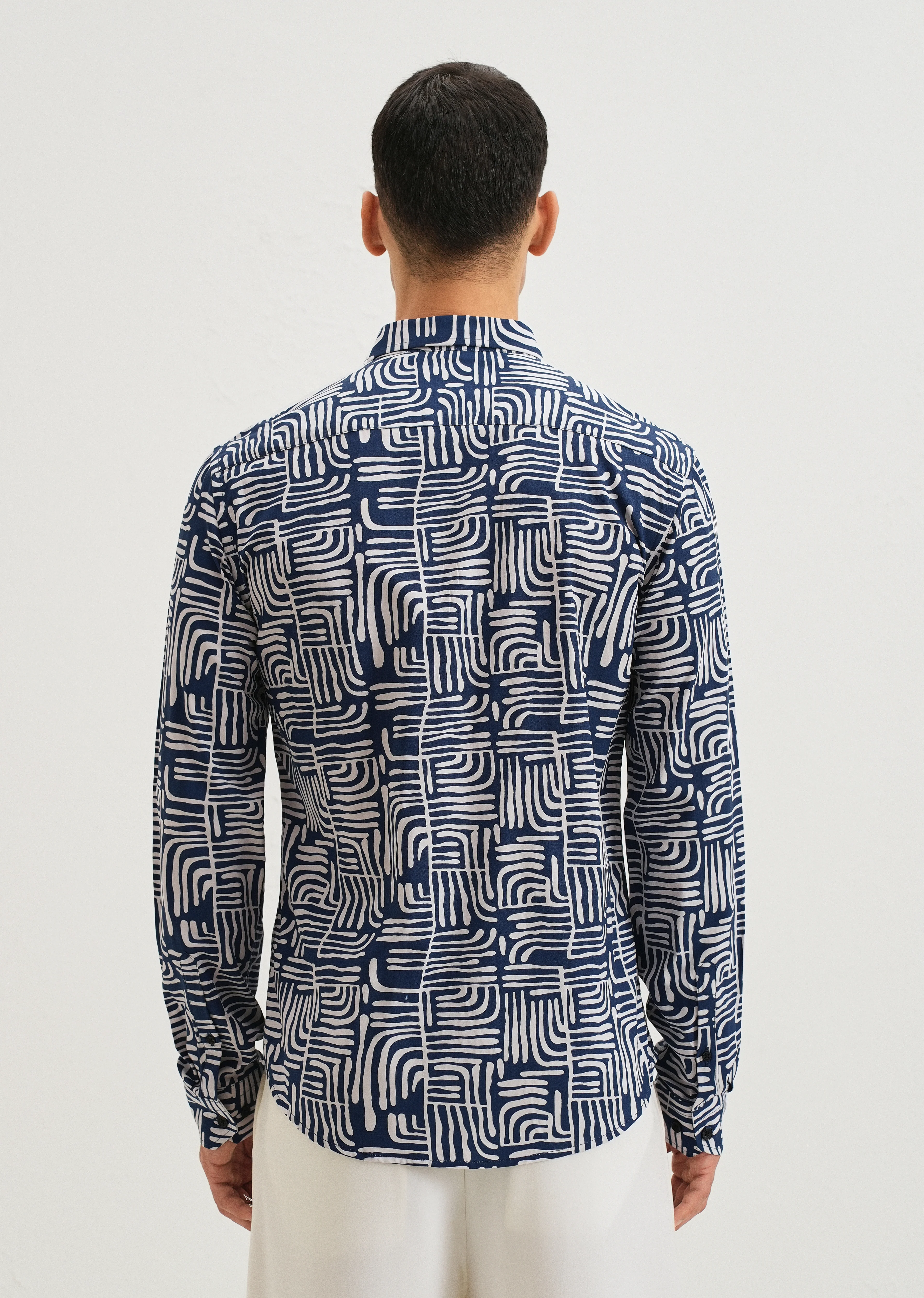 Art Deco Blue Printed Shirt - Image 2