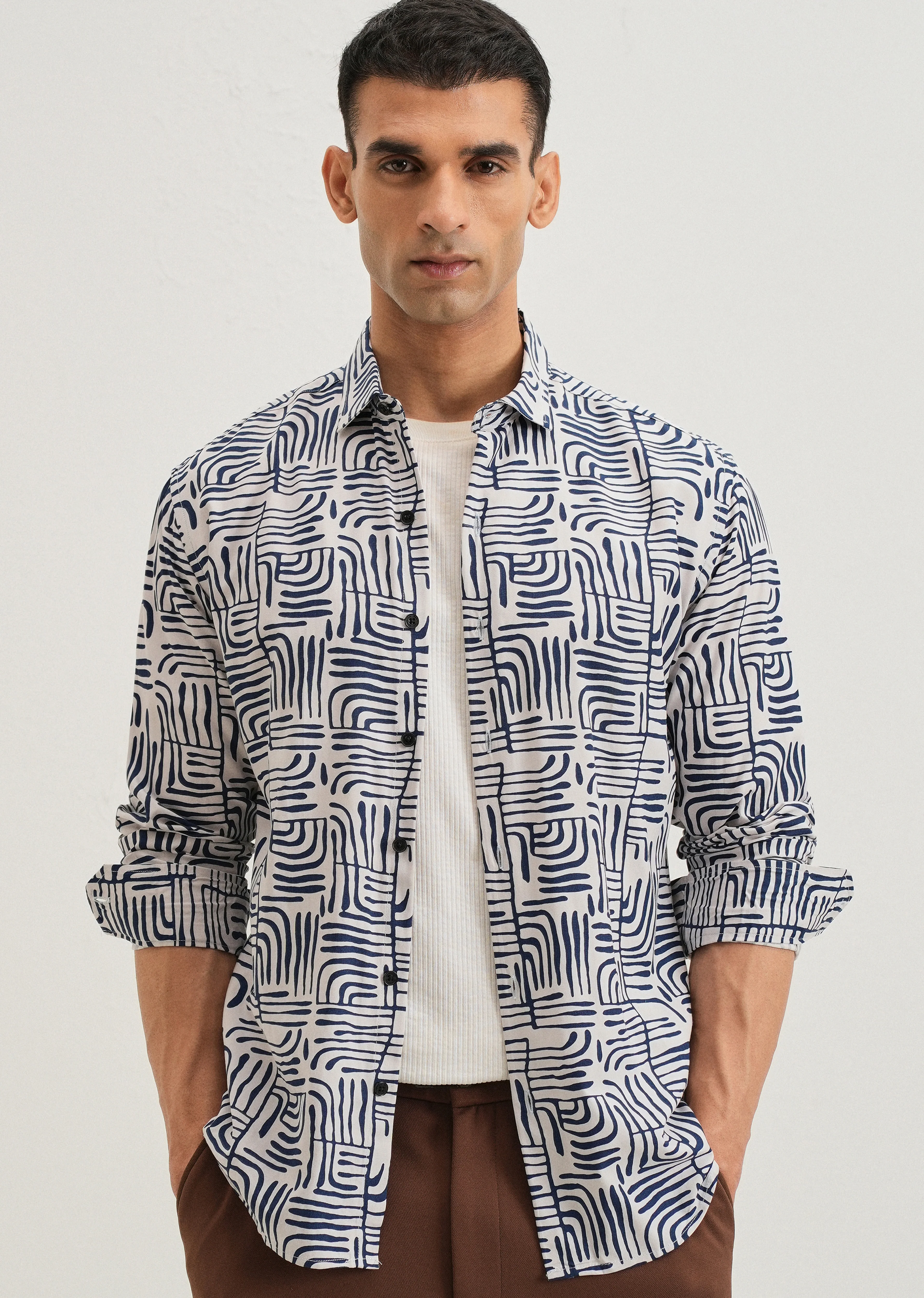 Art Deco White Printed Shirt - Image 7