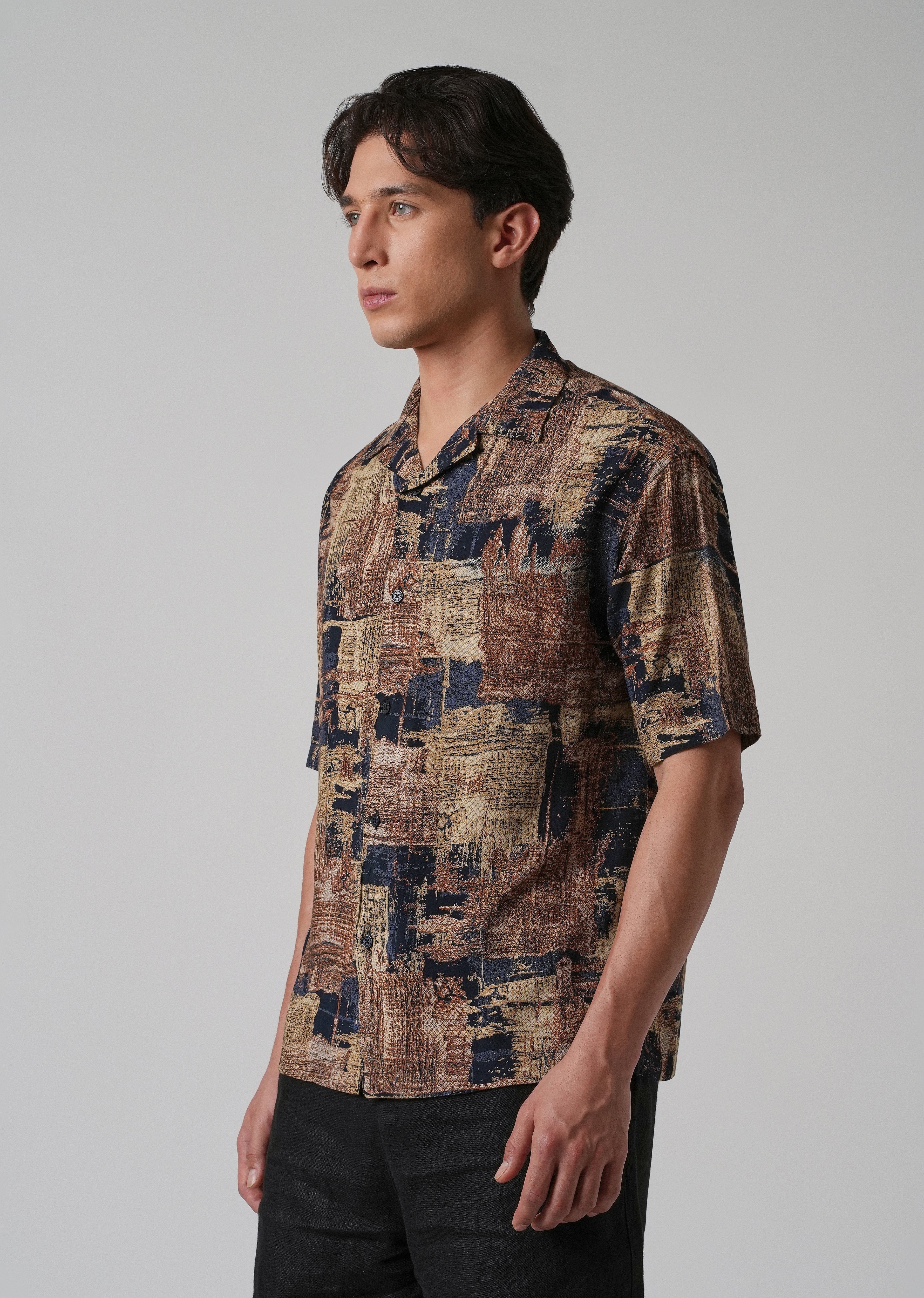 Artistic Pattern Oversized Feather Shirt - Image 4