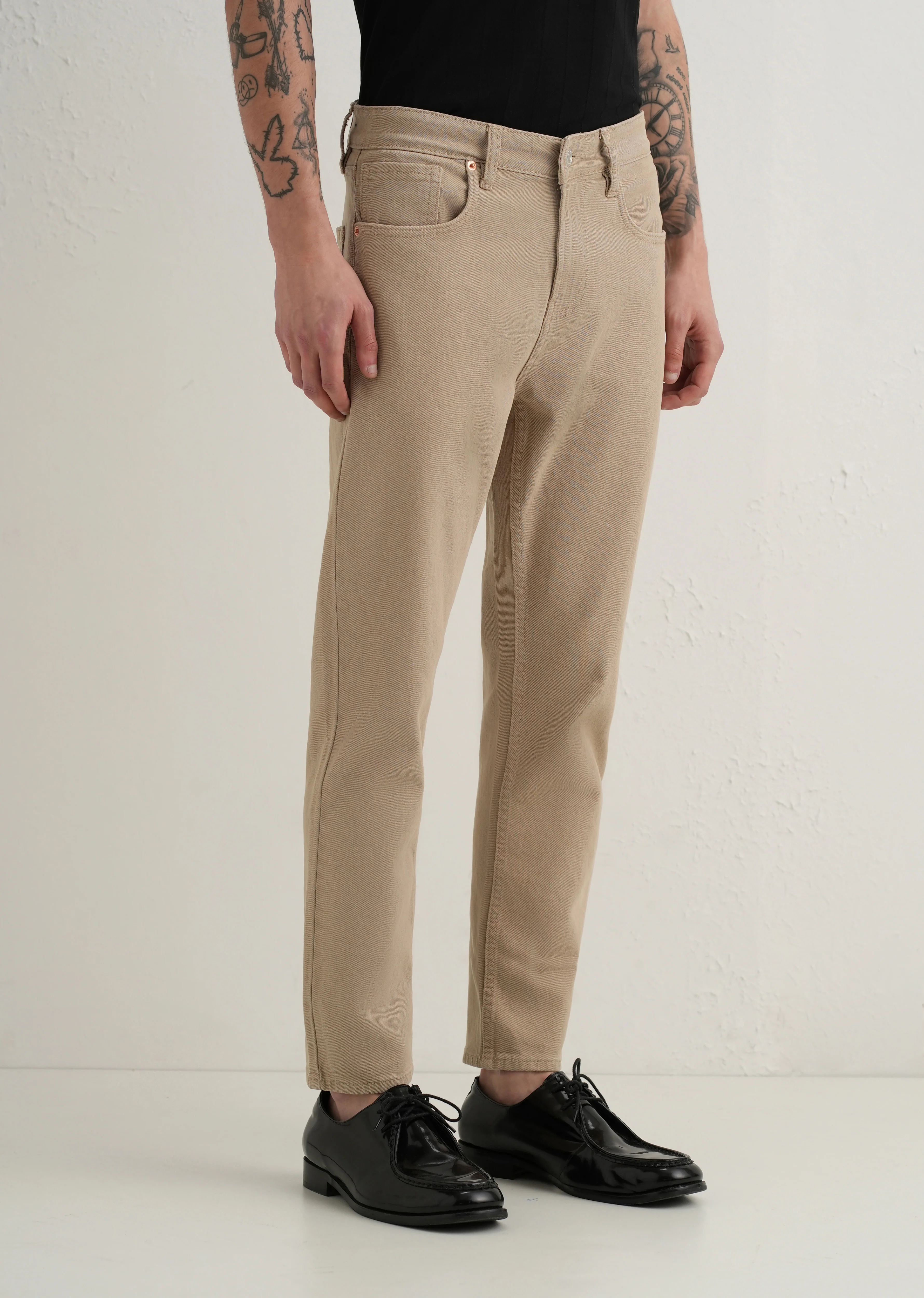 Ash Beige Carrot Fit Denim - Image 4