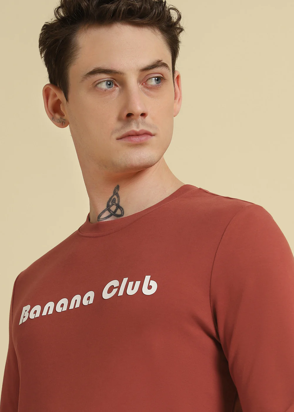 Banana Club Red Plain Regular Fit T-shirt - Image 2