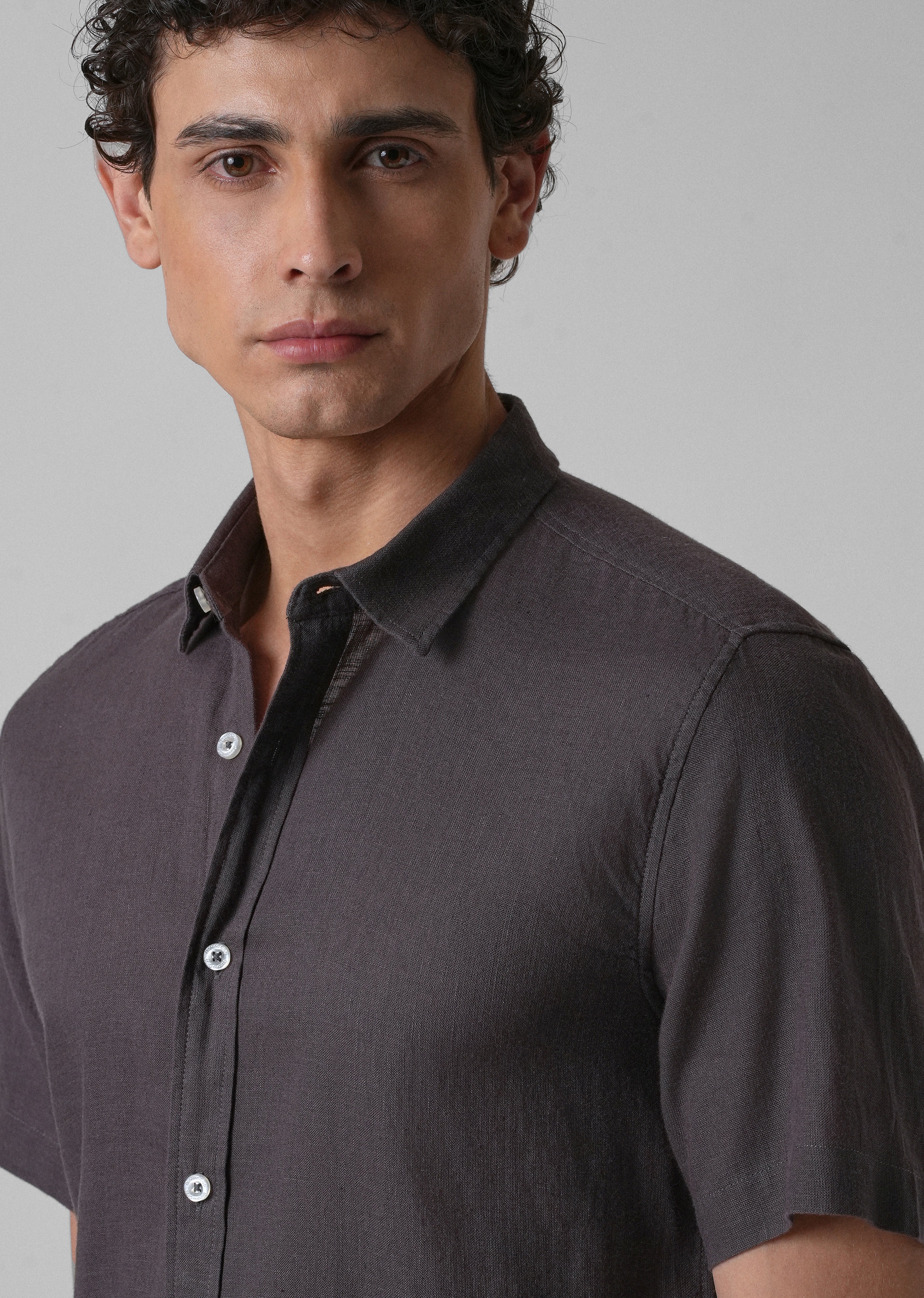 Batiste Crater Brown Linen shirt - Image 5