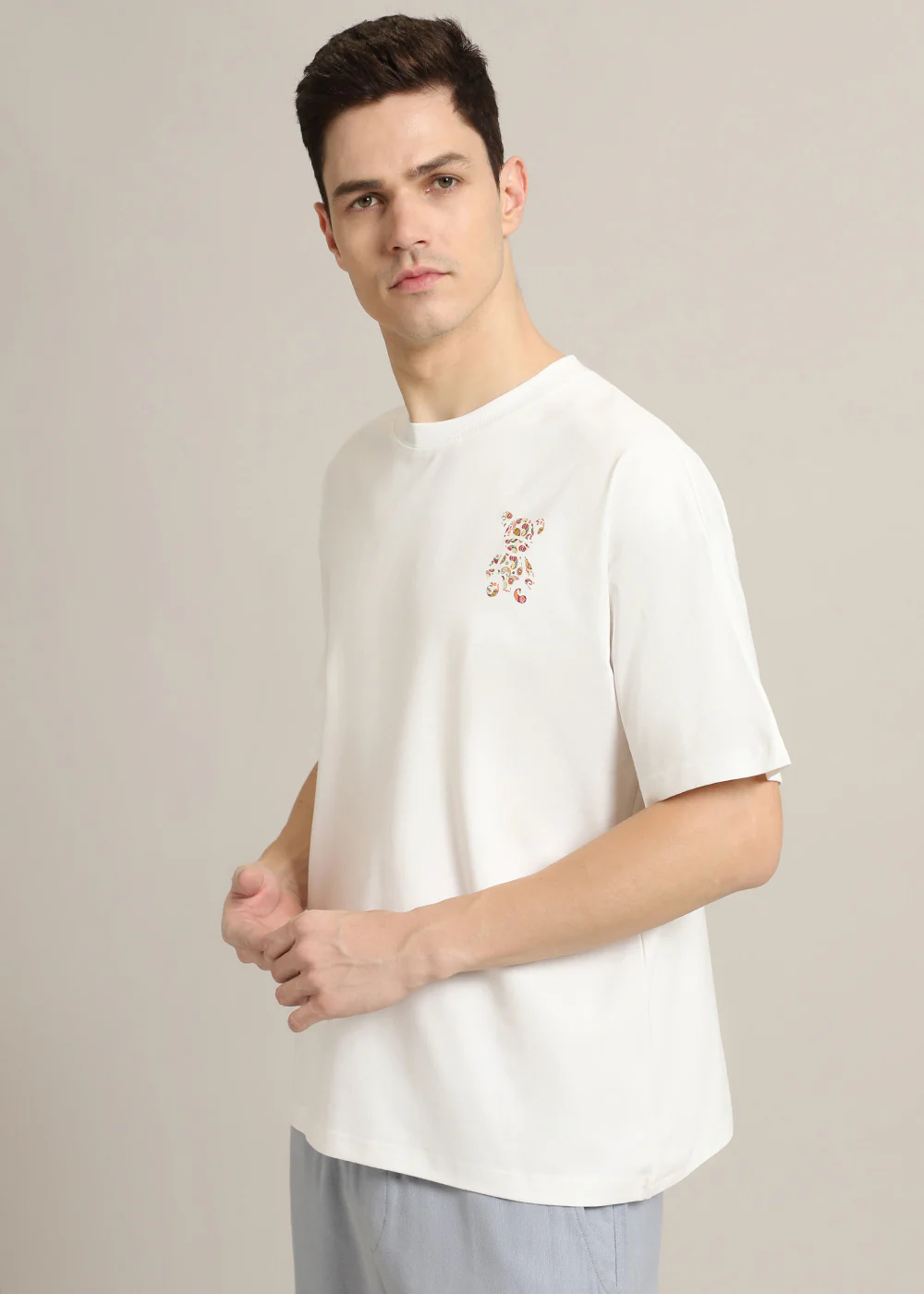 Bearsy Paisley White Oversized T-shirt - Image 7