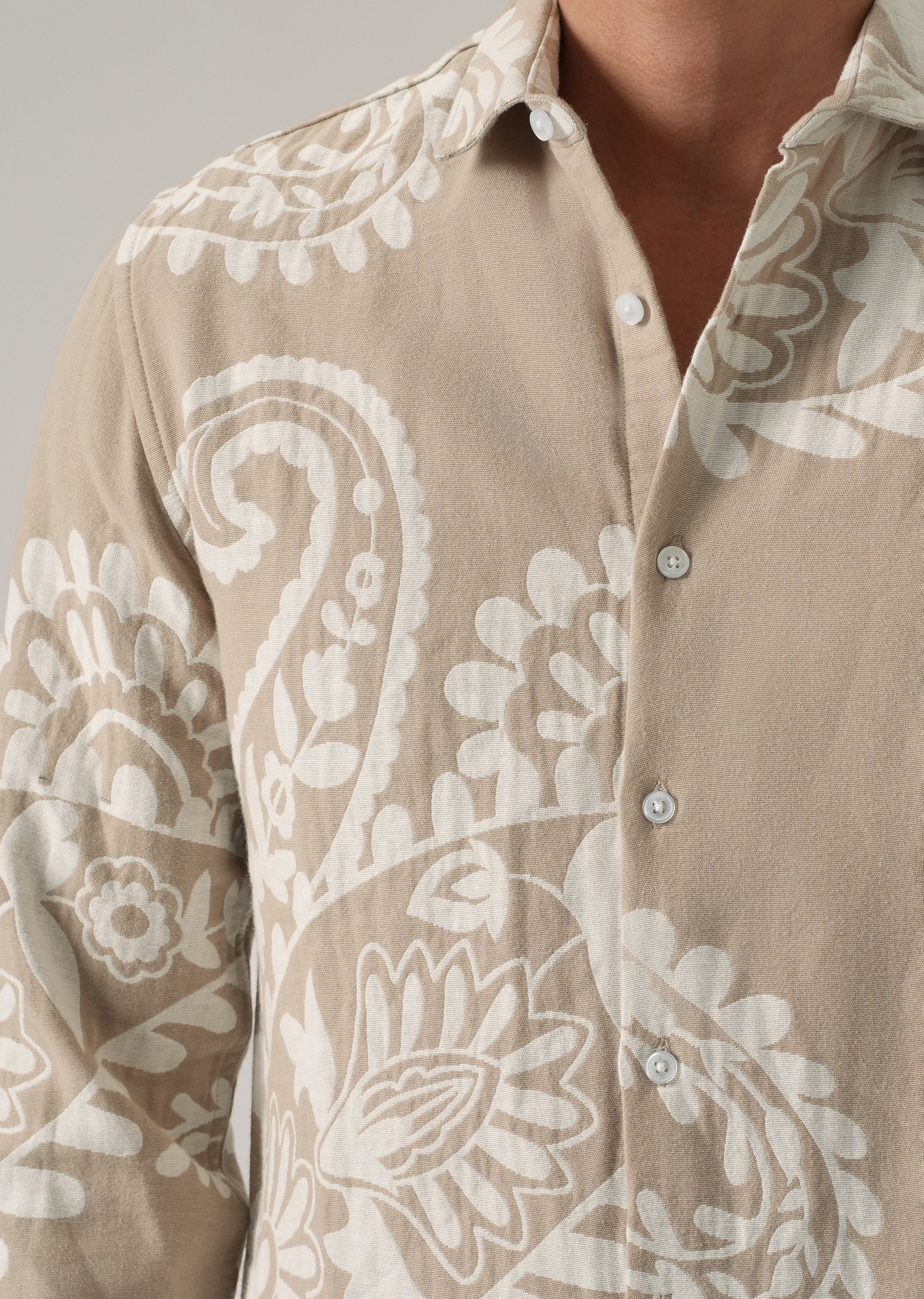 Beige Paisley Pattern Shirt - Image 5