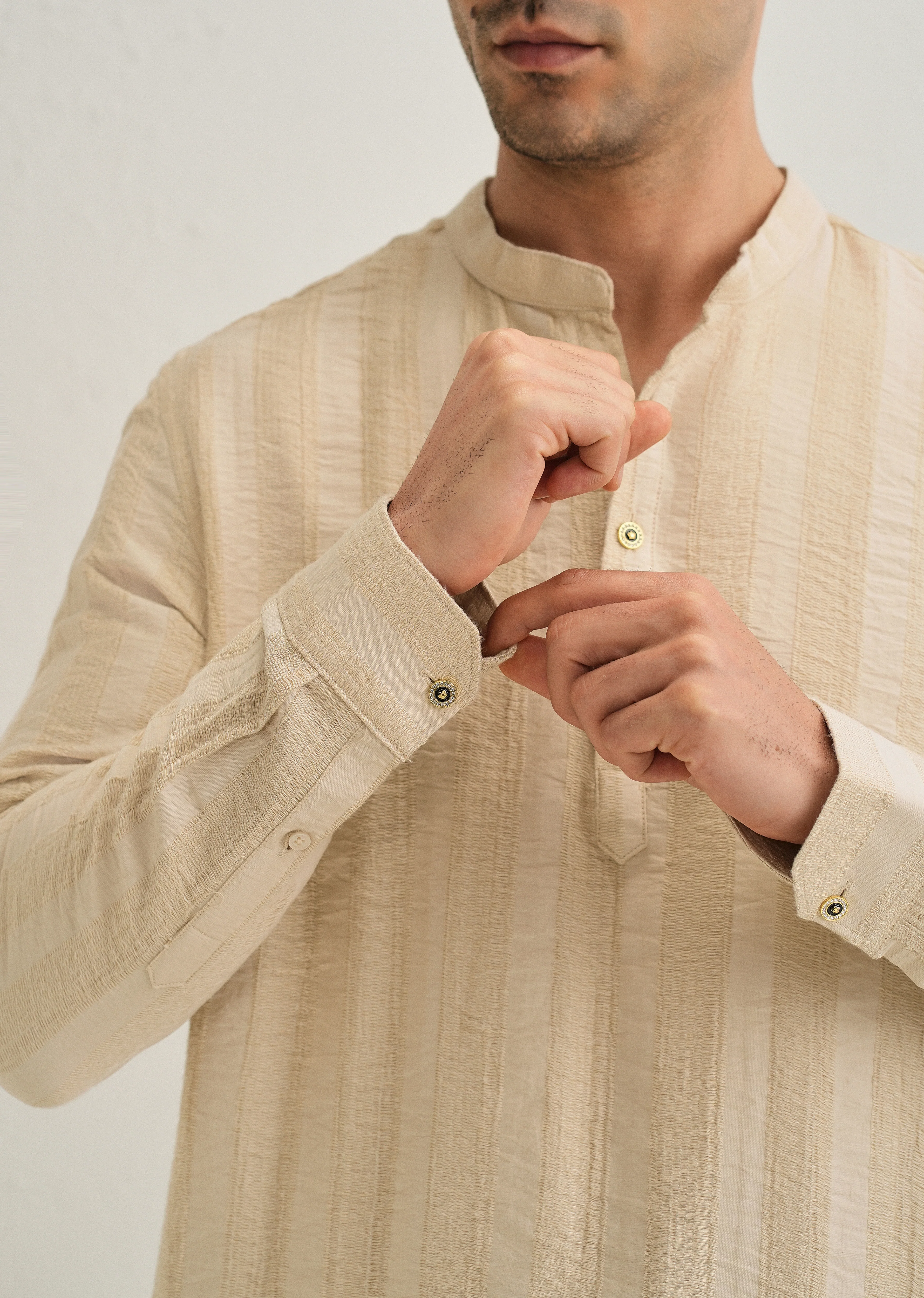 Beige Textured Vertical Stripe Kurta - Image 3