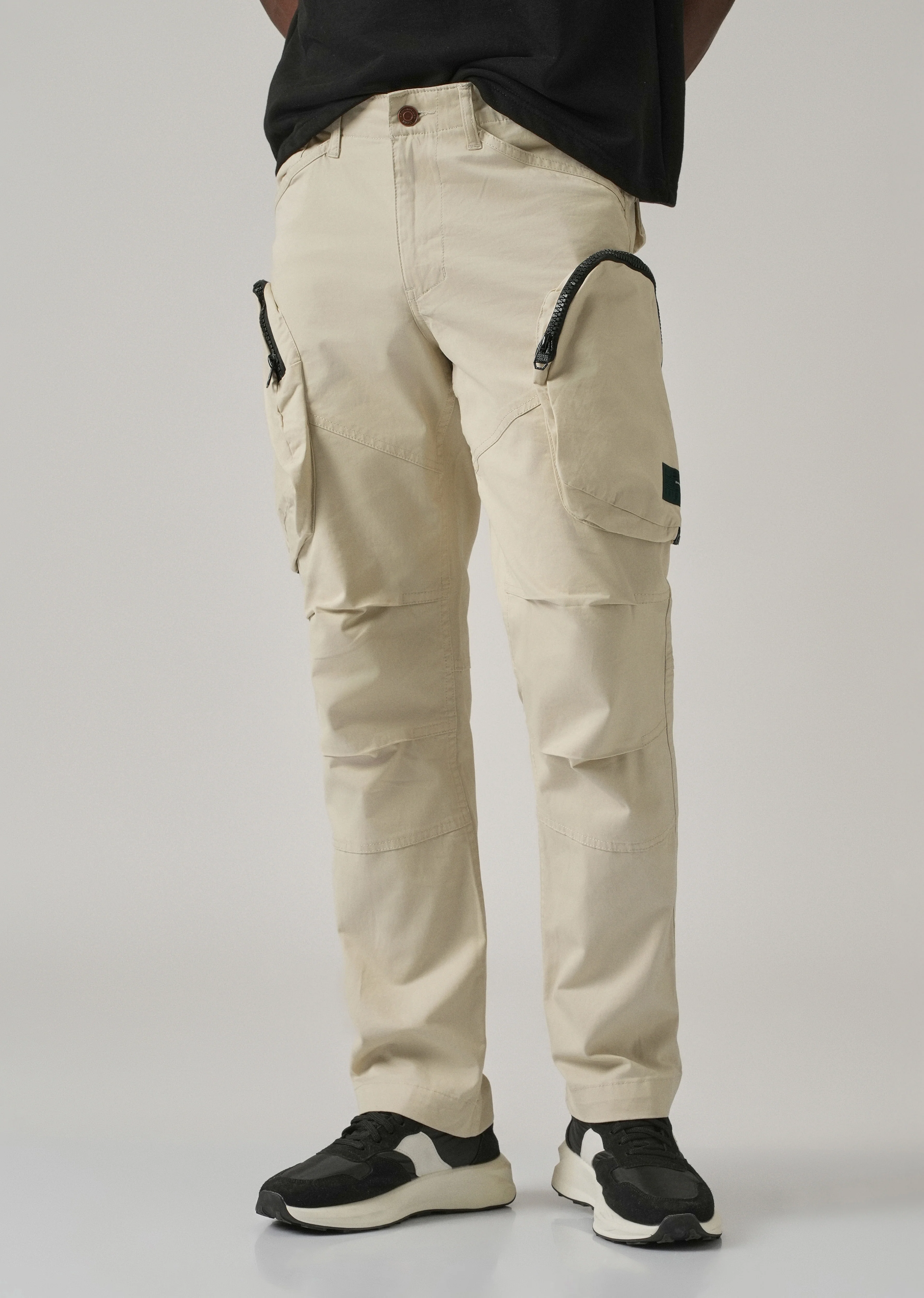 Beige Zipper Cargo Pant - Image 4