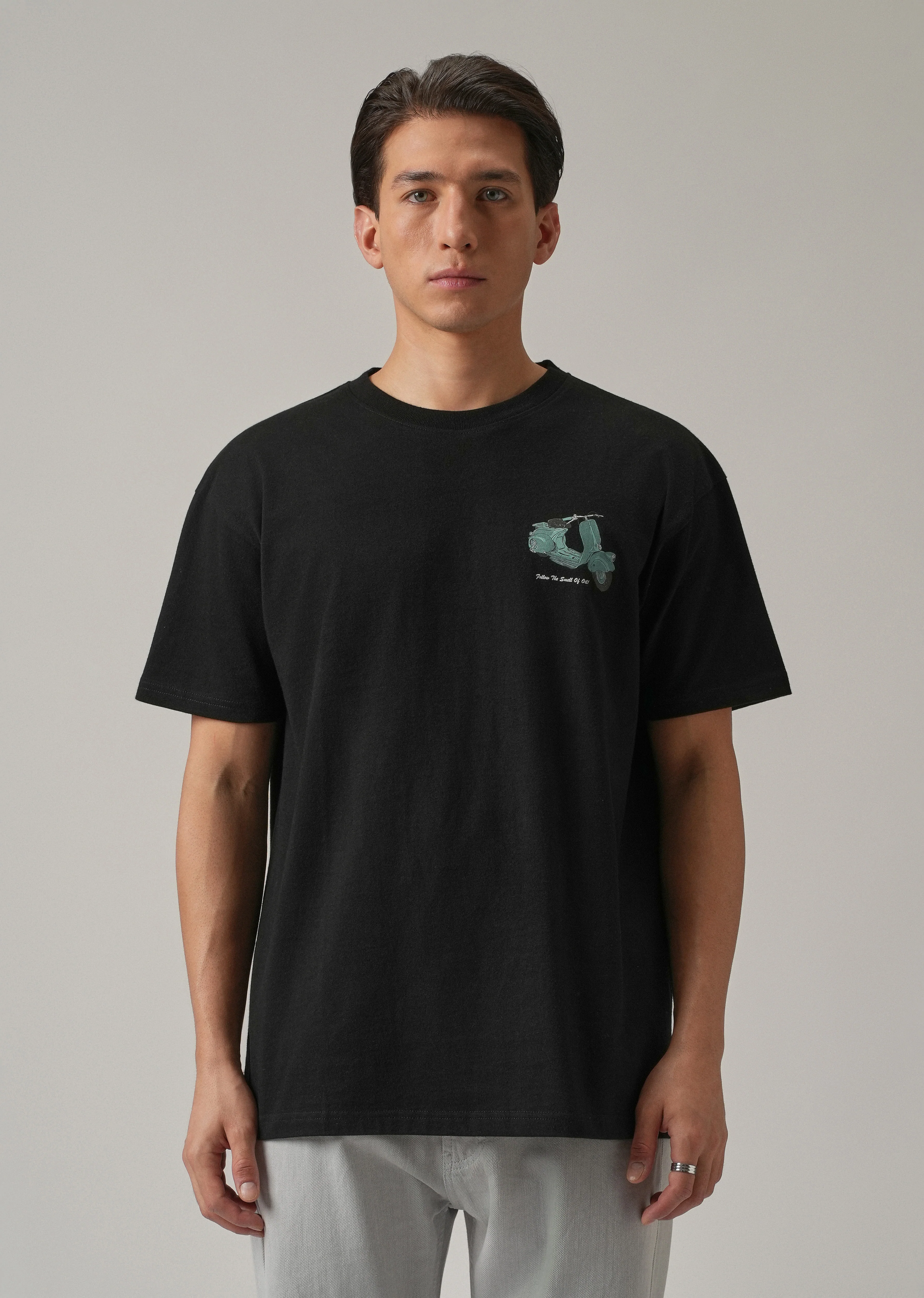 Black Back Print Oversized T-shirt - Image 3