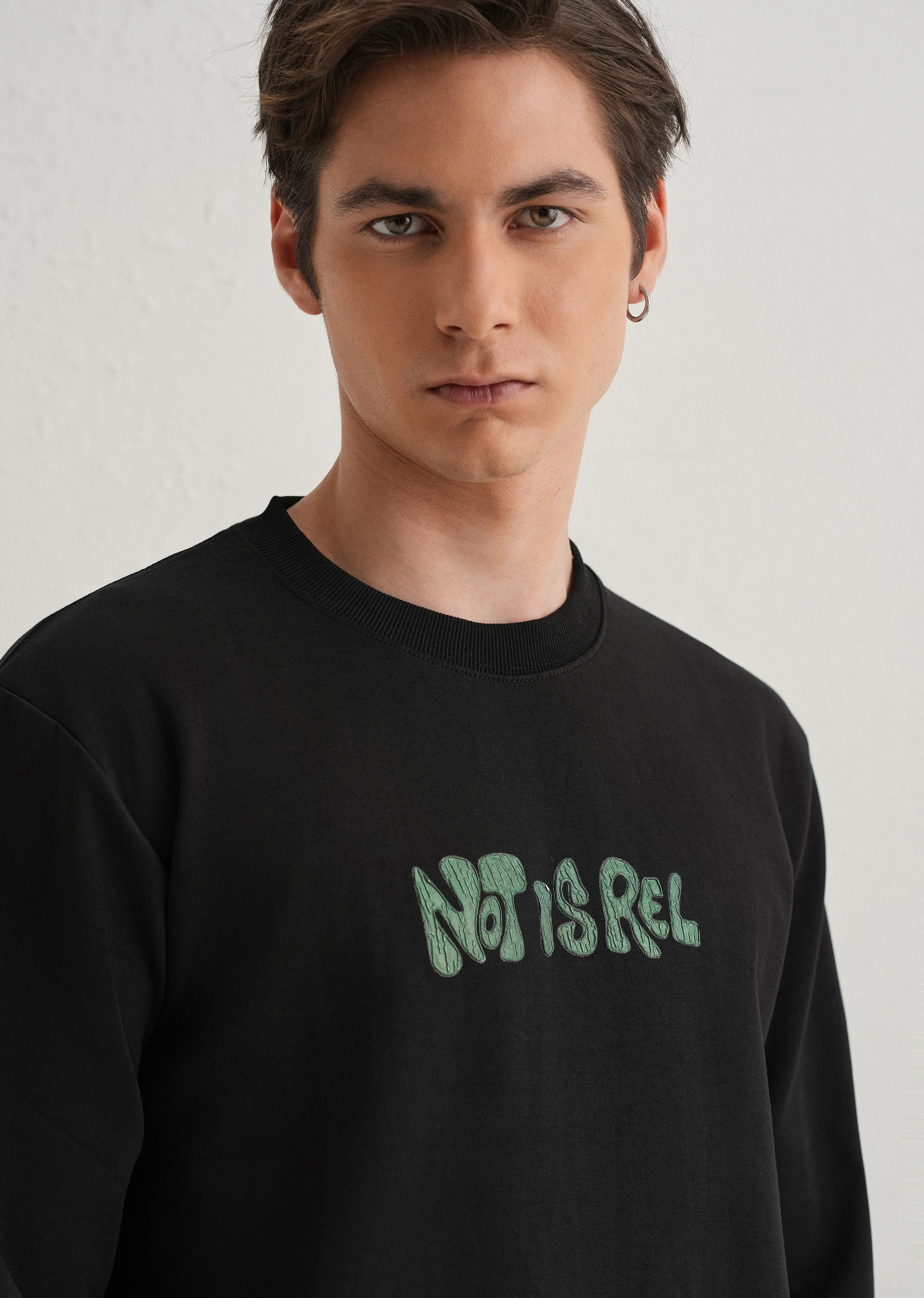Black Back Printed Sweatshirt - Image 6