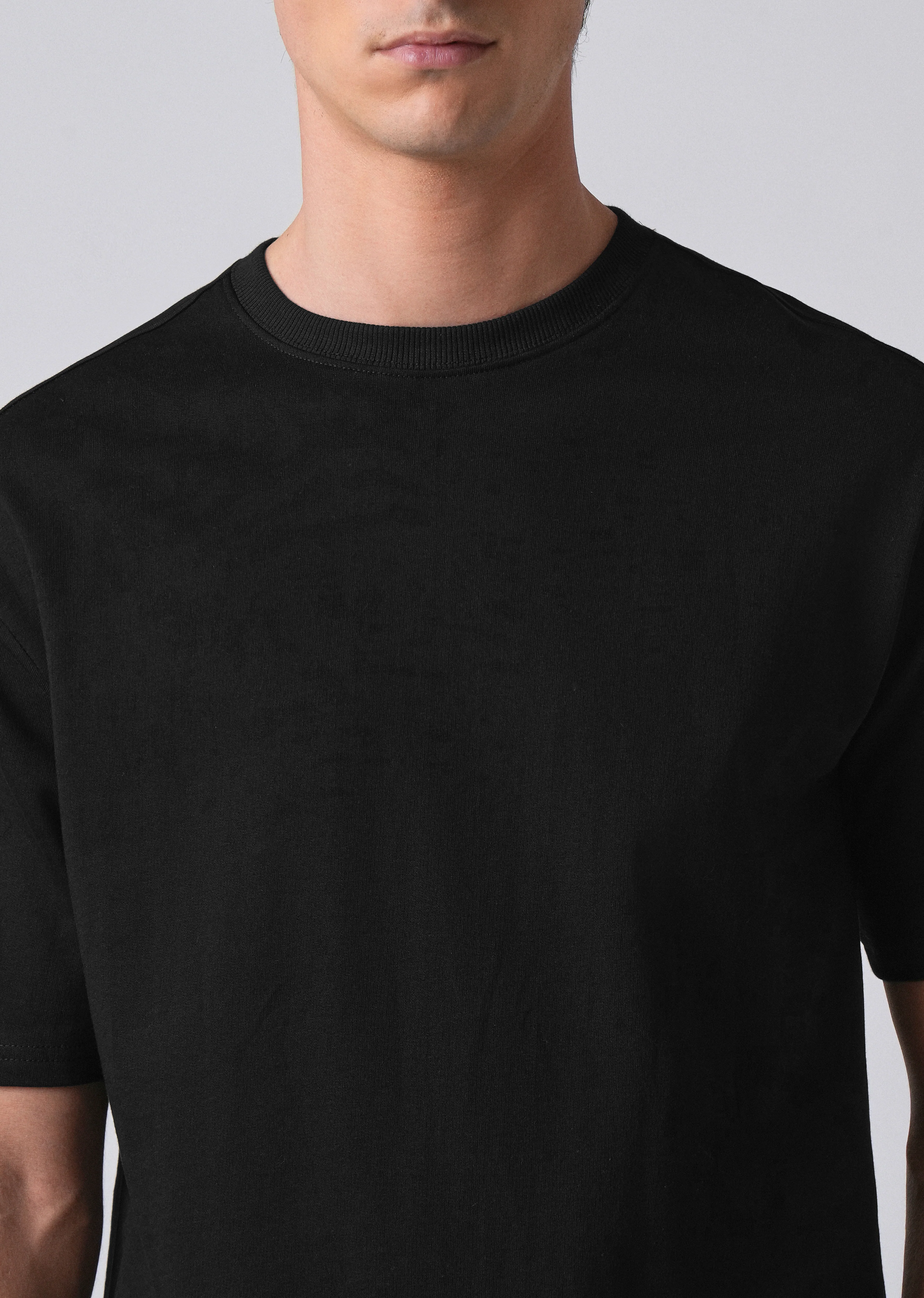 Black Basic Relaxed Fit T-shirt - Image 5