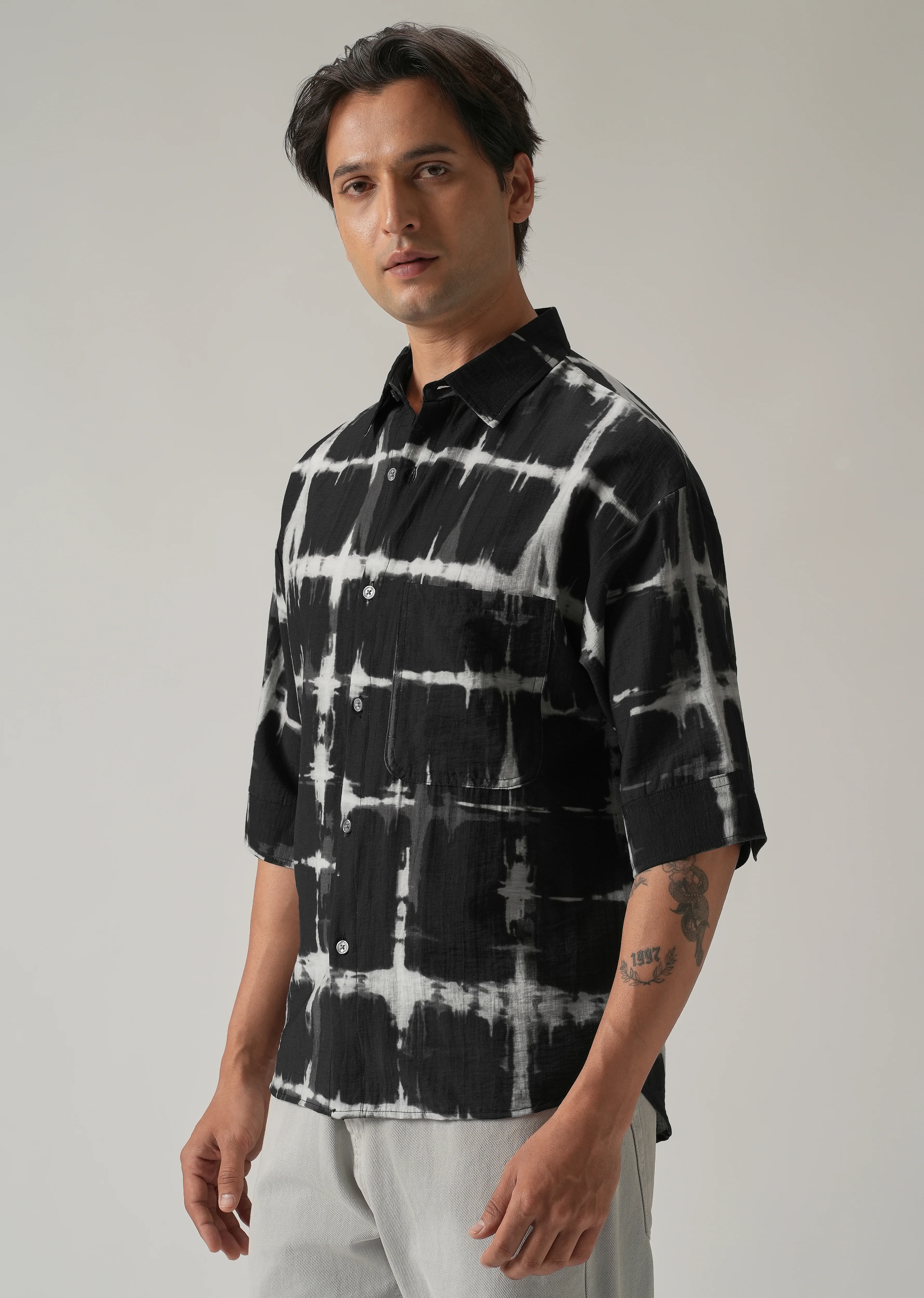 Black Boxy Fit Tie-Dye Printed Shirt - Image 5