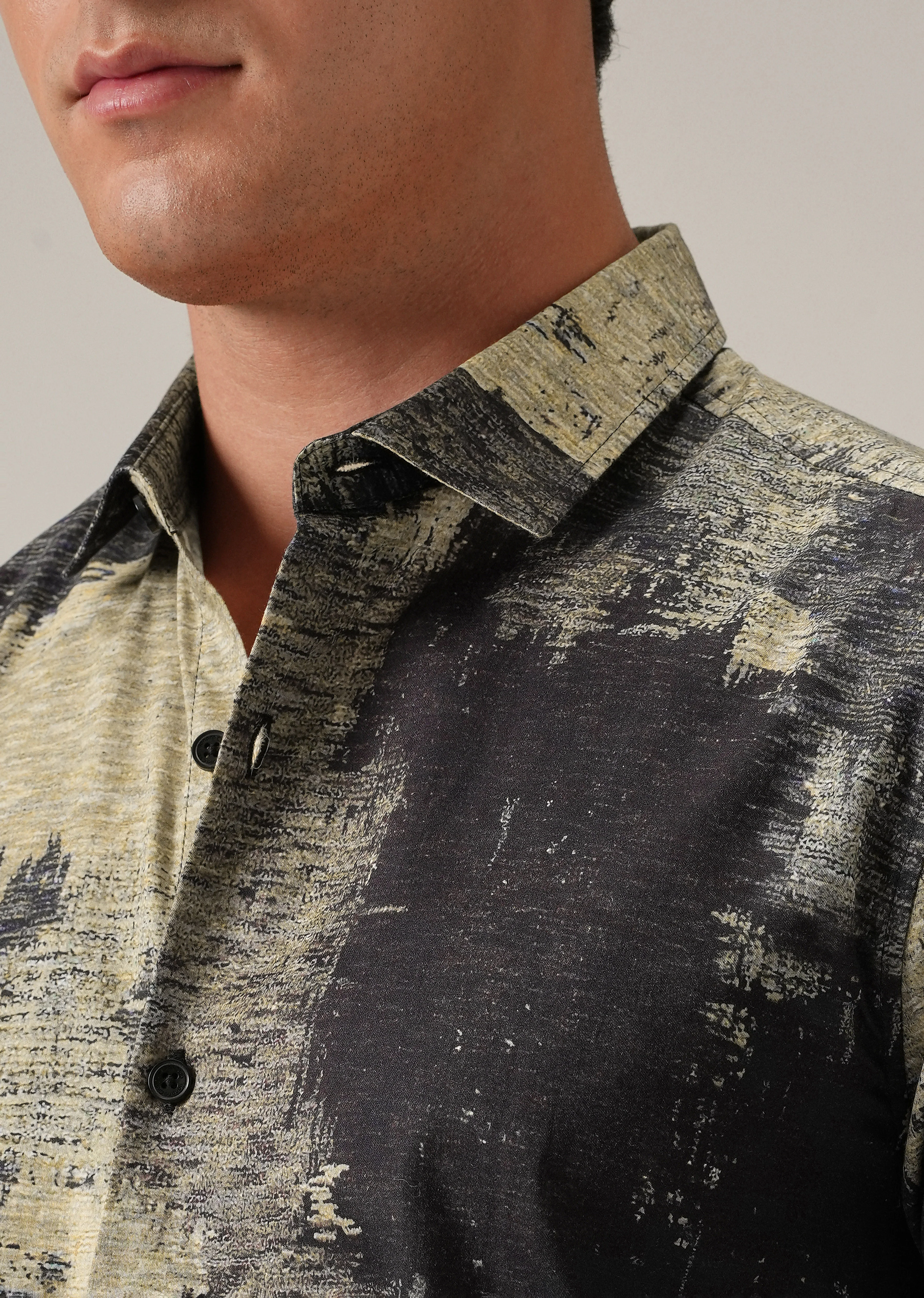 Black Distorted Print Shirt - Image 5