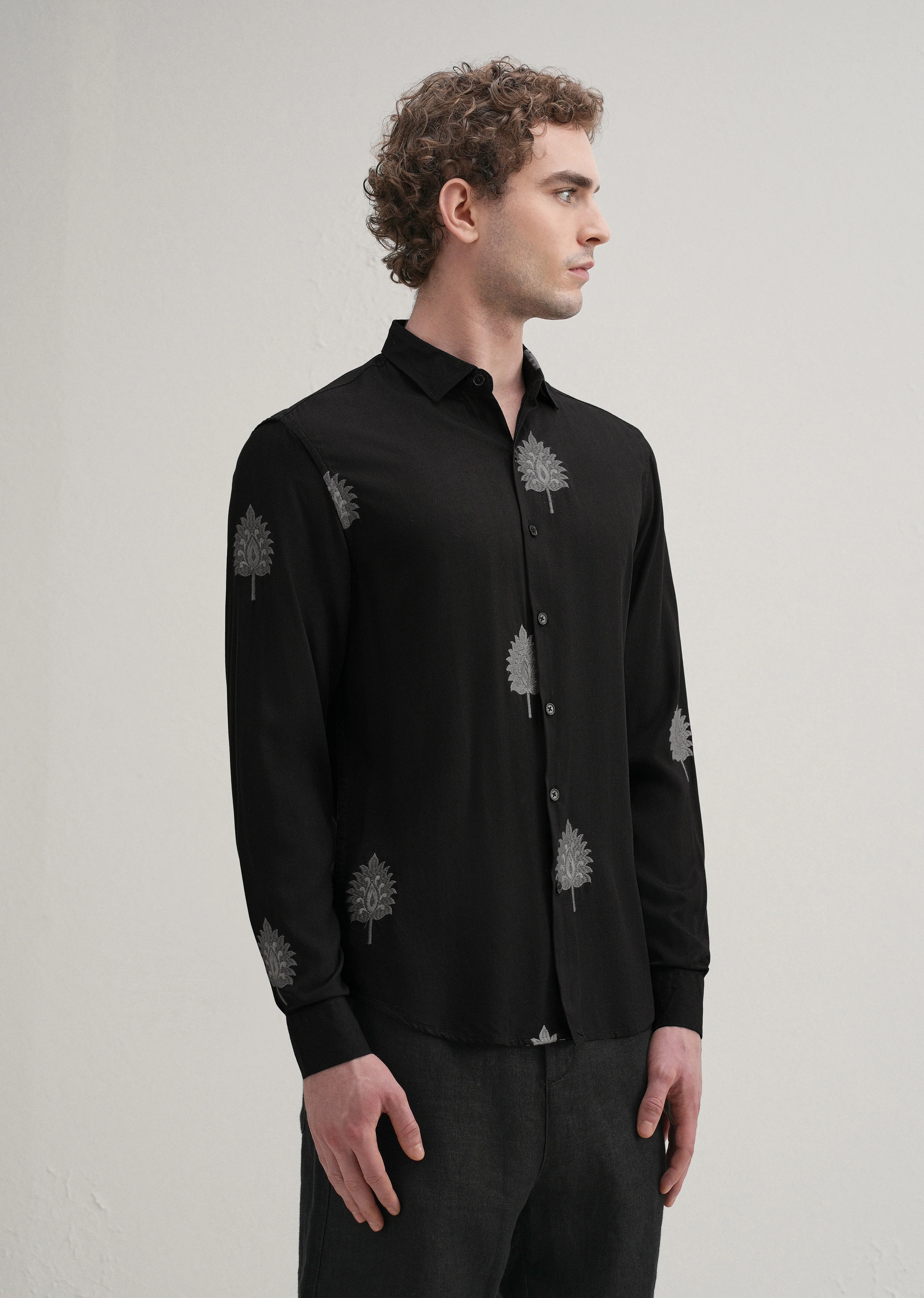 Black Ethnic Motif Embroidery Shirt - Image 5