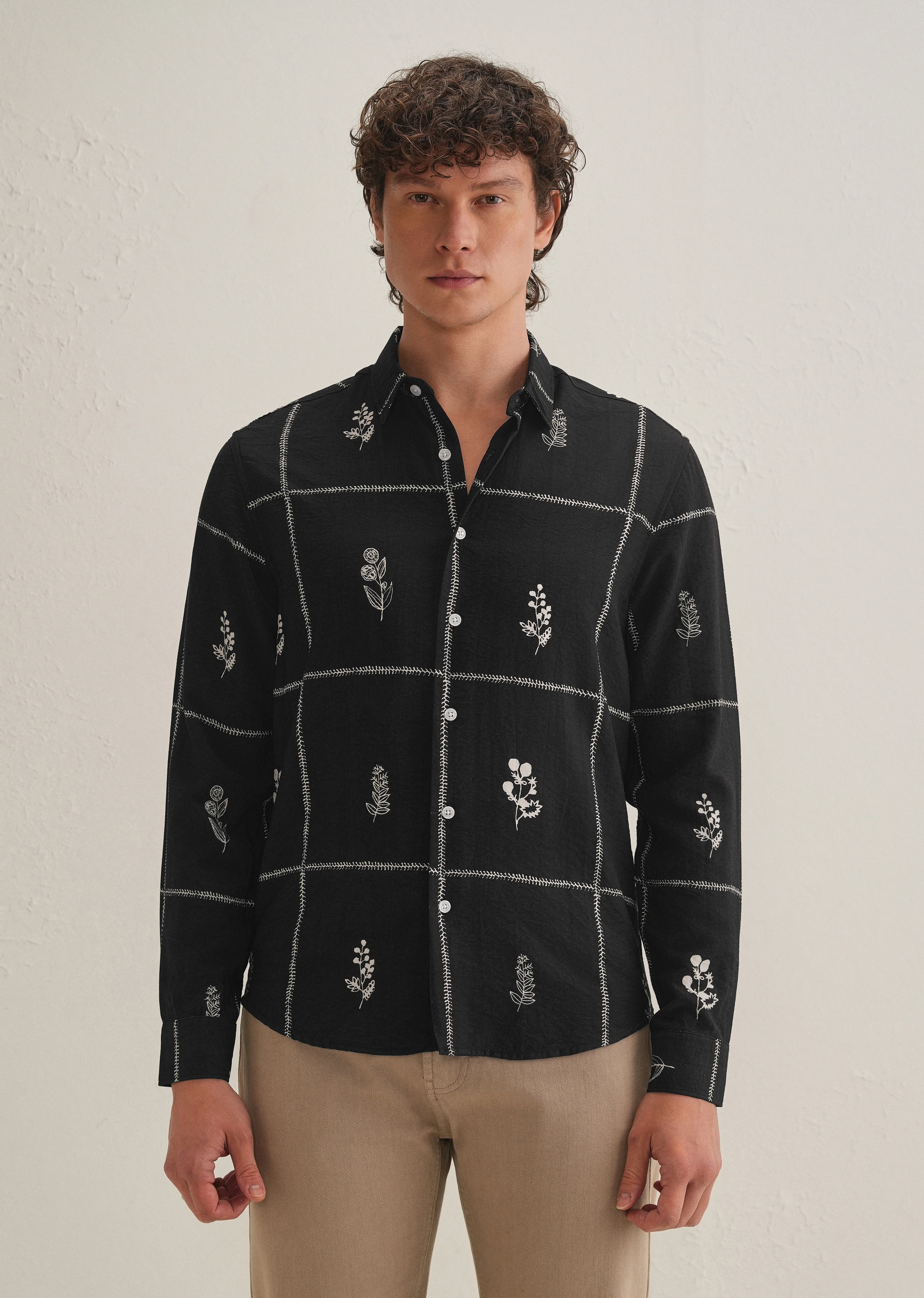 Black Floral Grid Printed Shirt - Image 3