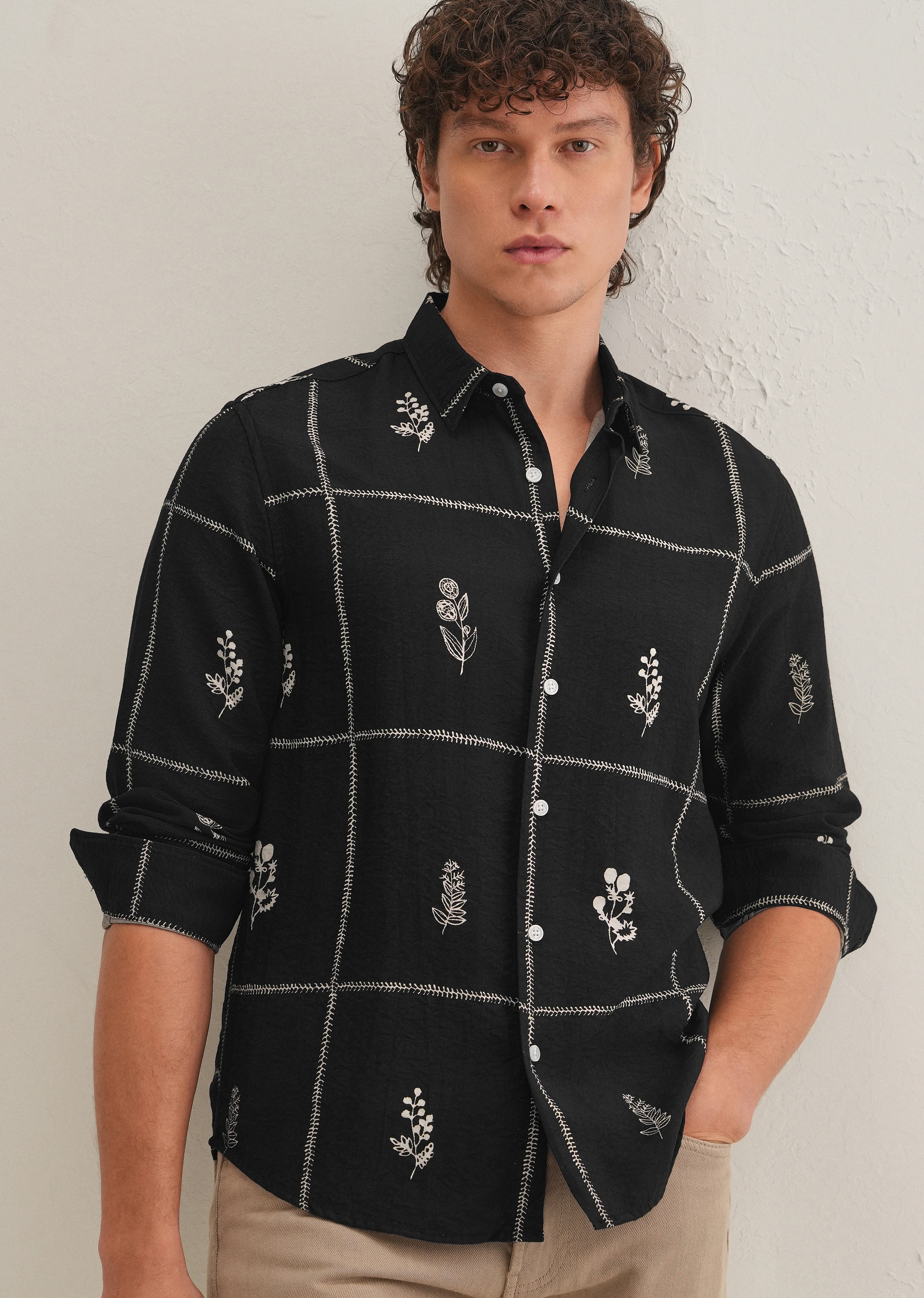 Black Floral Grid Printed Shirt - Image 7
