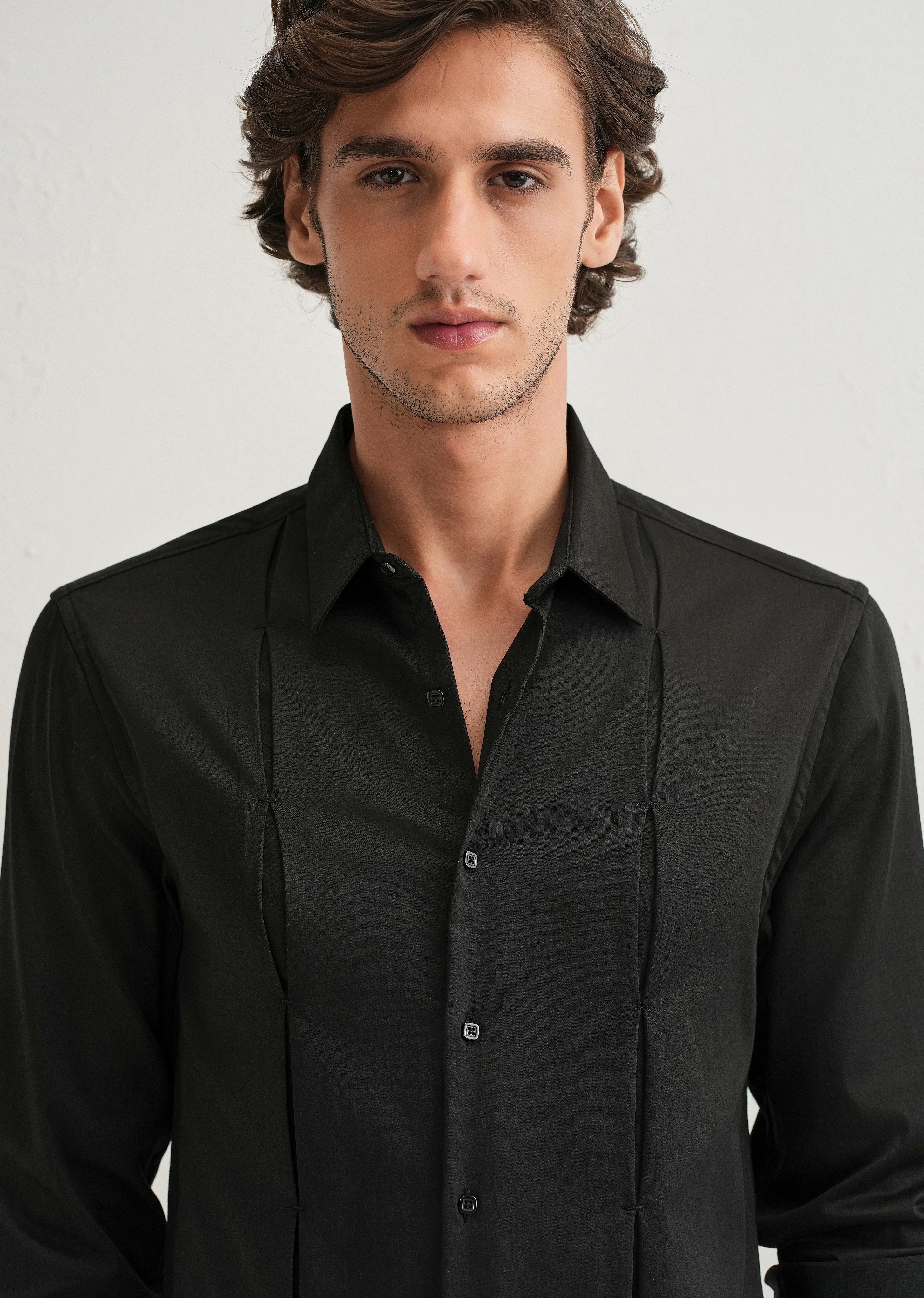 Black Front Panel Open Pleat Shirt - Image 5