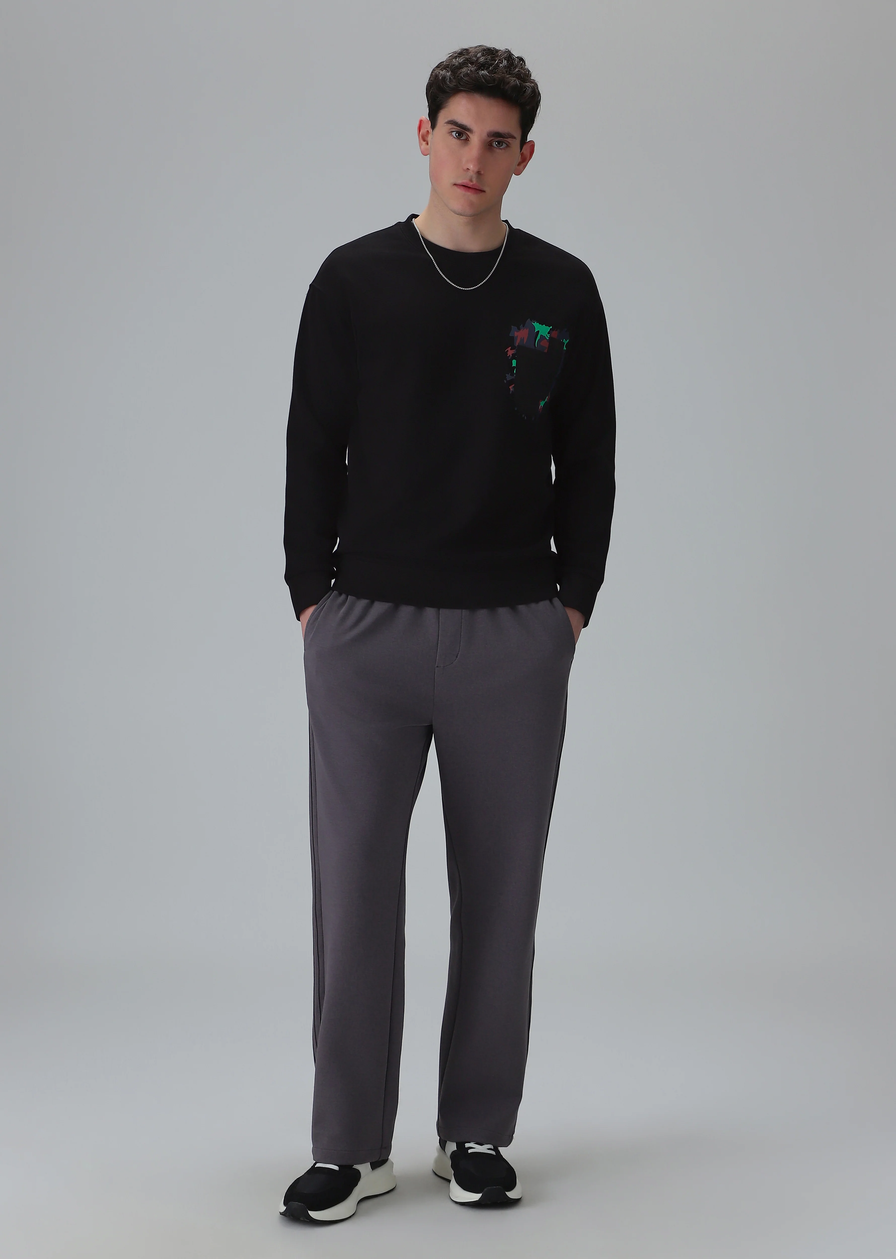 Black Graphic Pocket Sweatshirt - Image 6