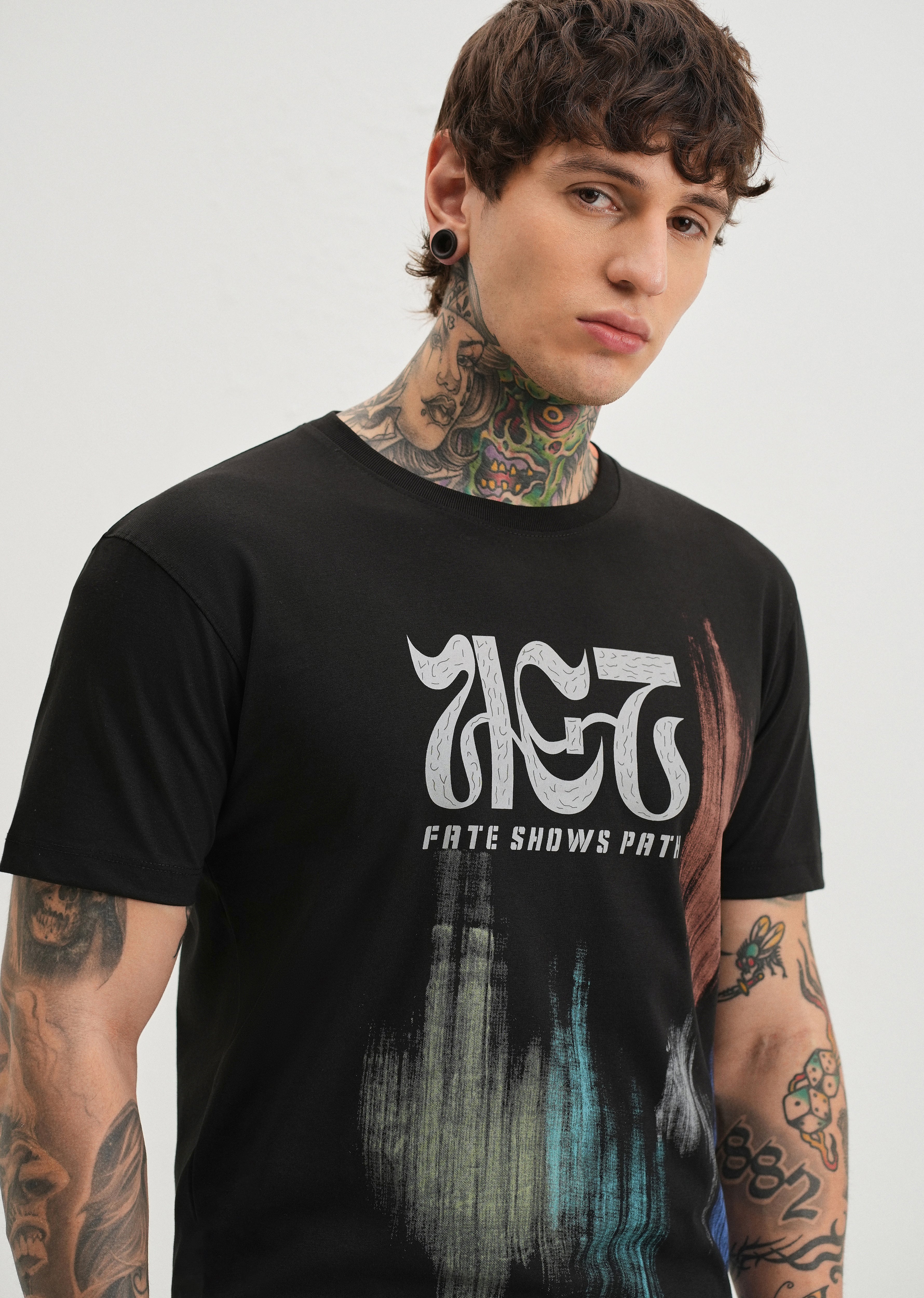 Black Graphic Printed T-shirt - Image 5