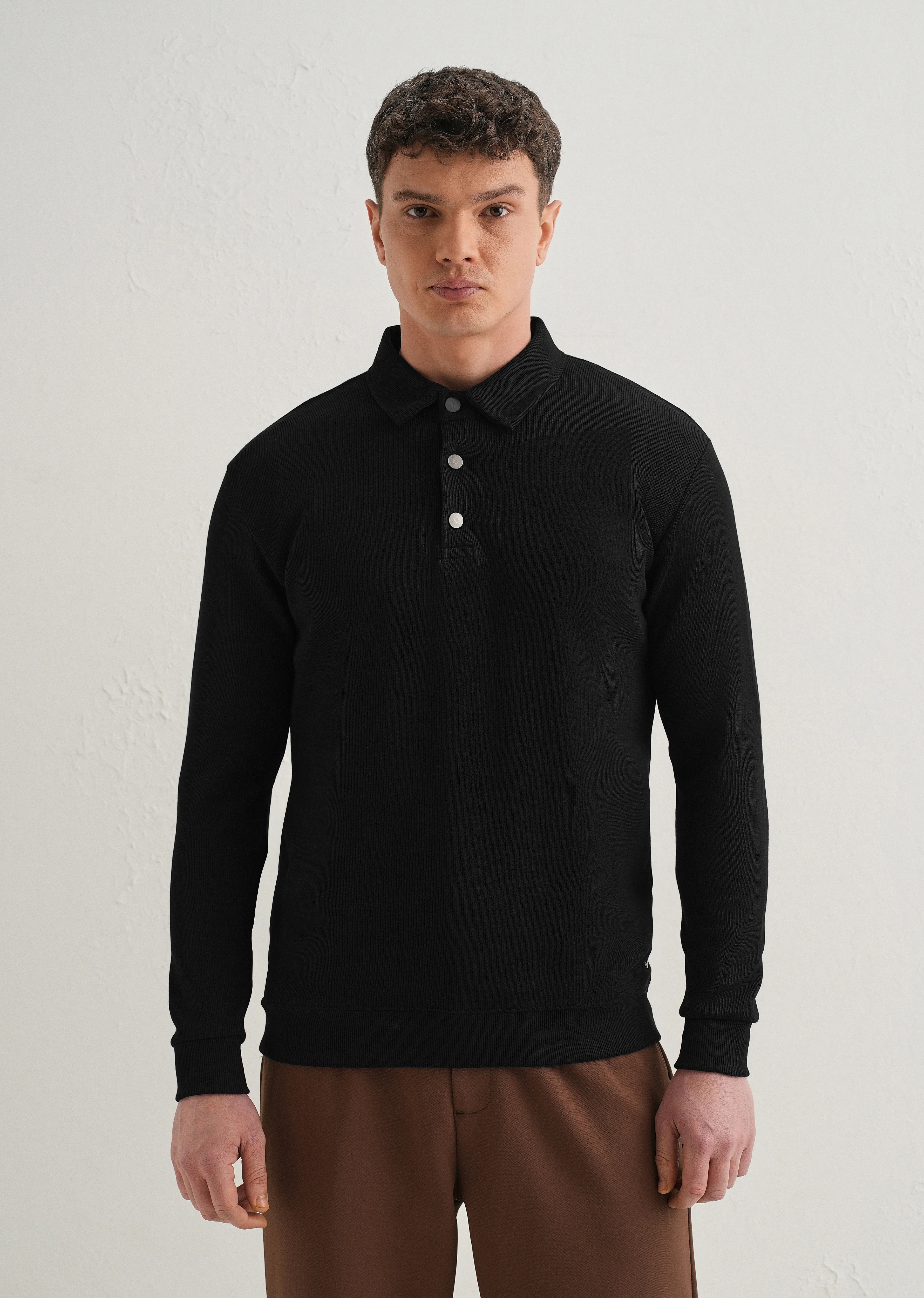 Black Knitted Polo Sweatshirt - Image 5
