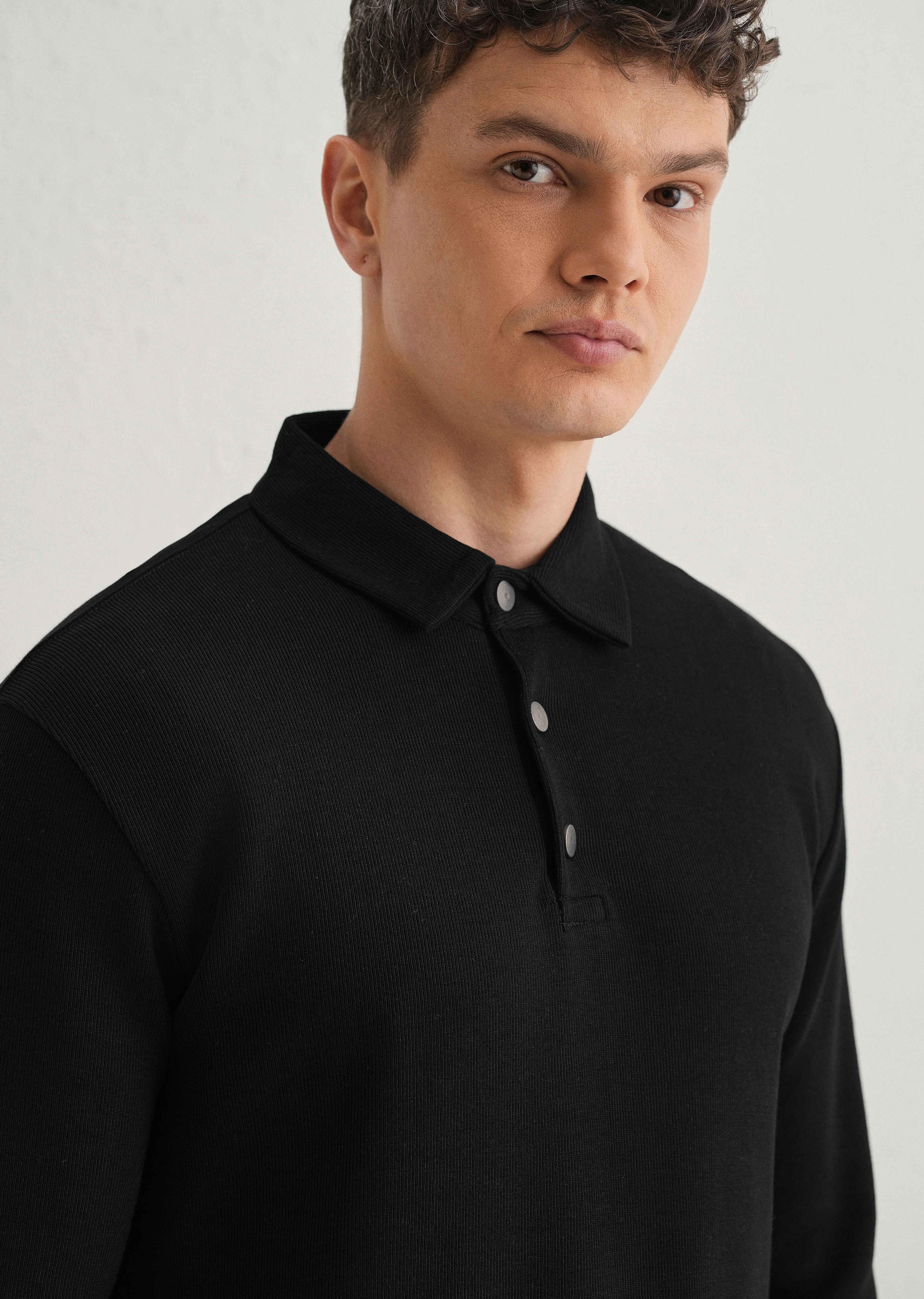 Black Knitted Polo Sweatshirt - Image 7