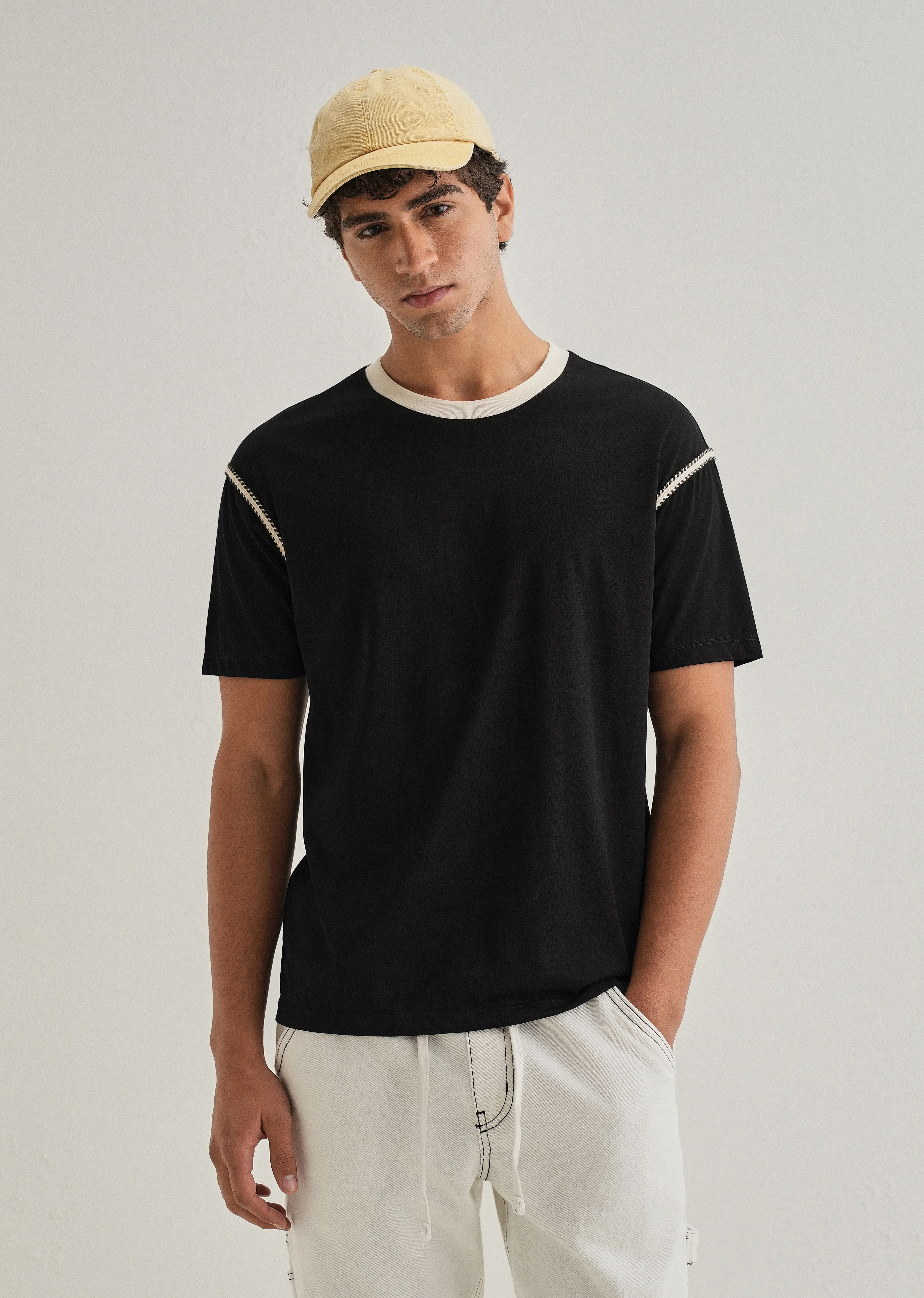 Black Lace Applique T-shirt - Image 2