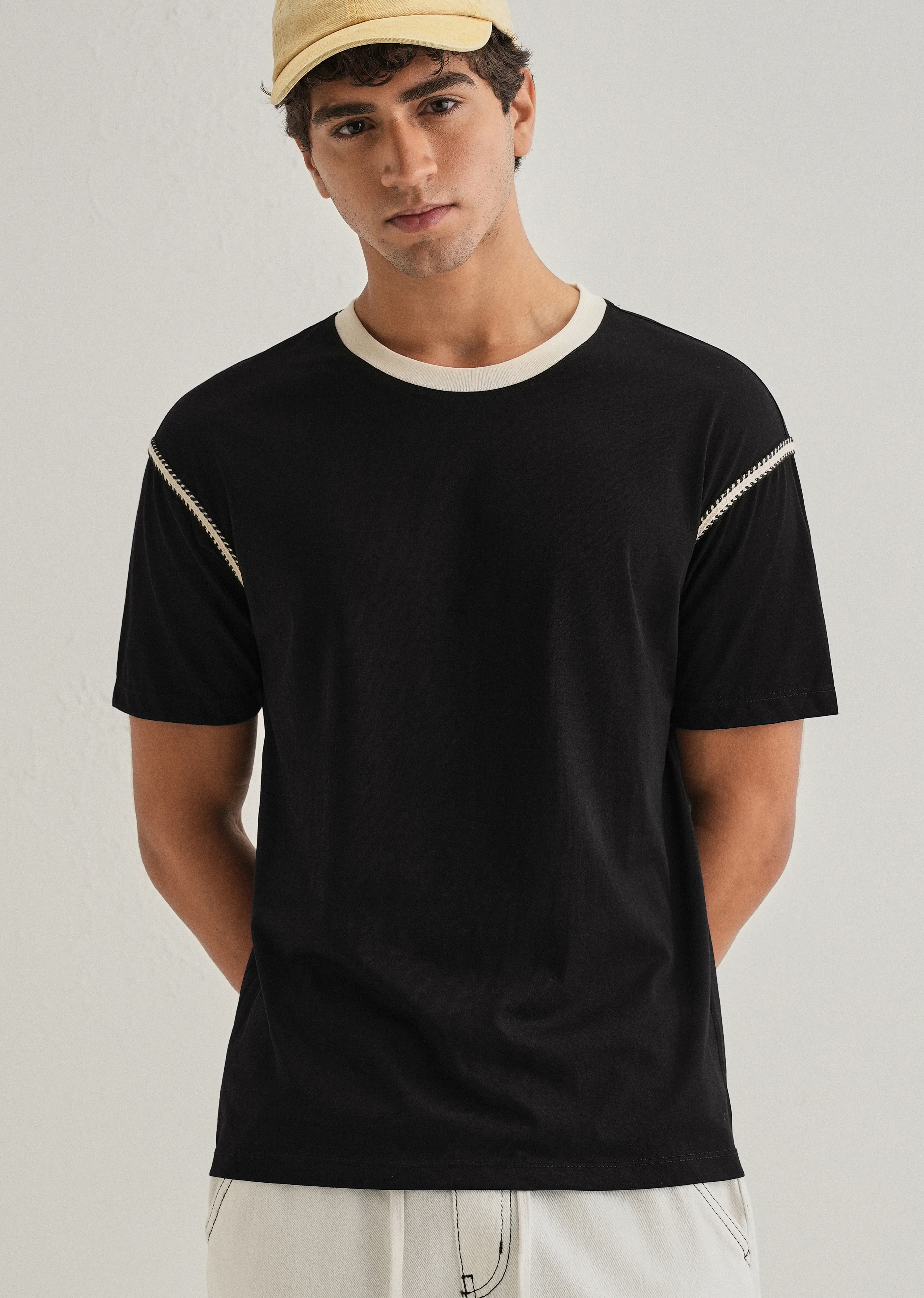 Black Lace Applique T-shirt - Image 7