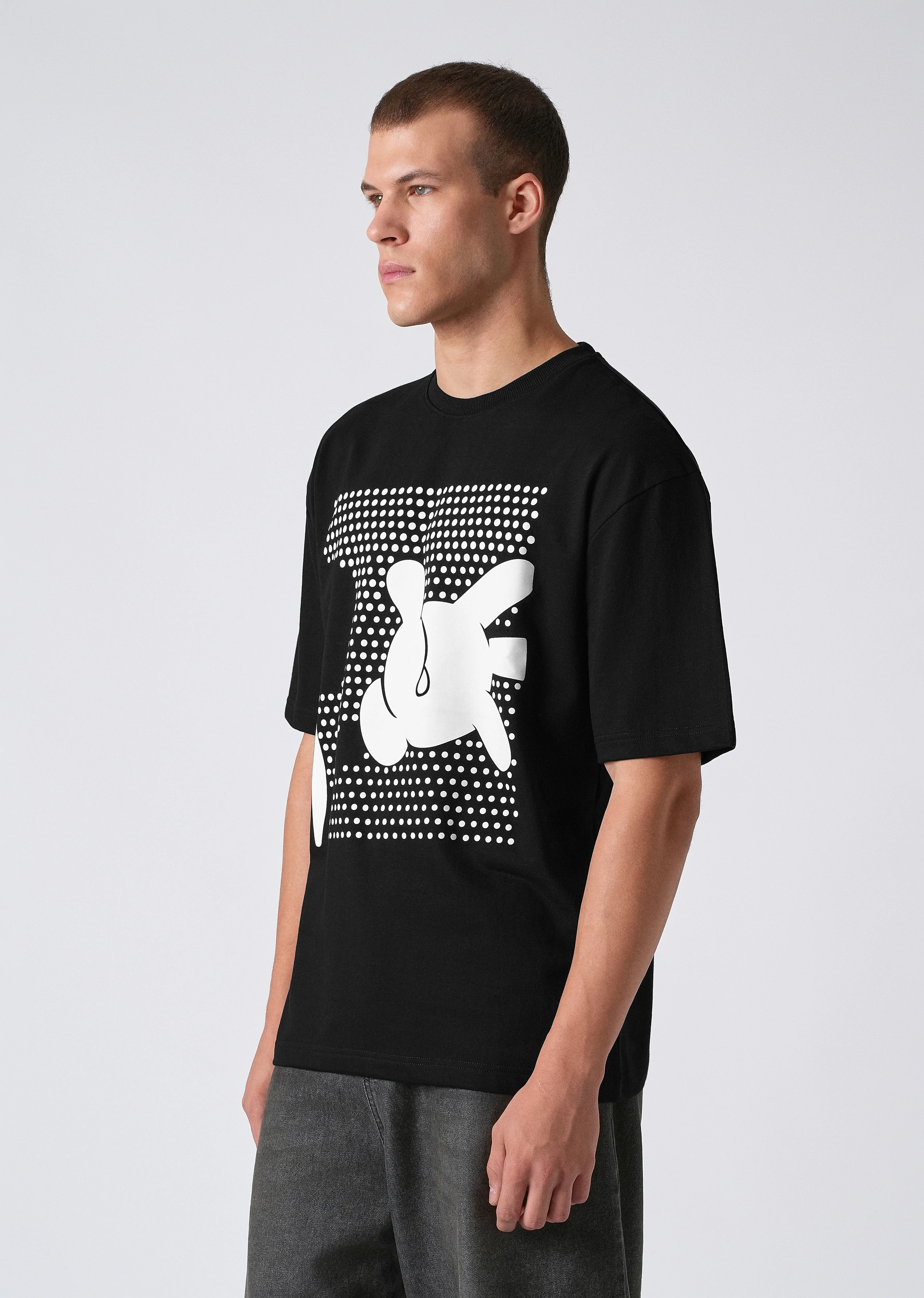 Black Oversized T-shirt - Image 4