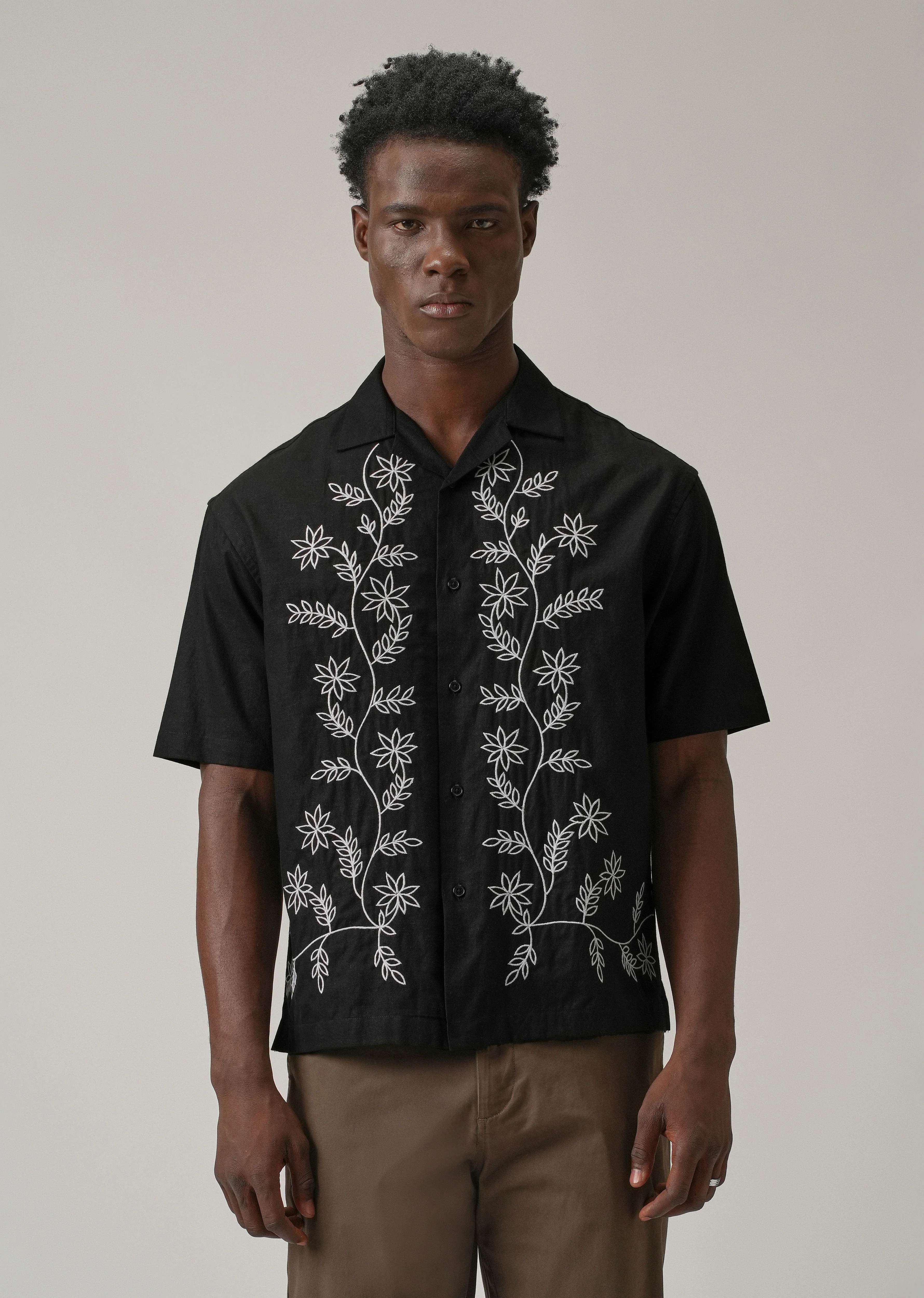 Black Pattern Embroidery Linen Shirt - Image 4