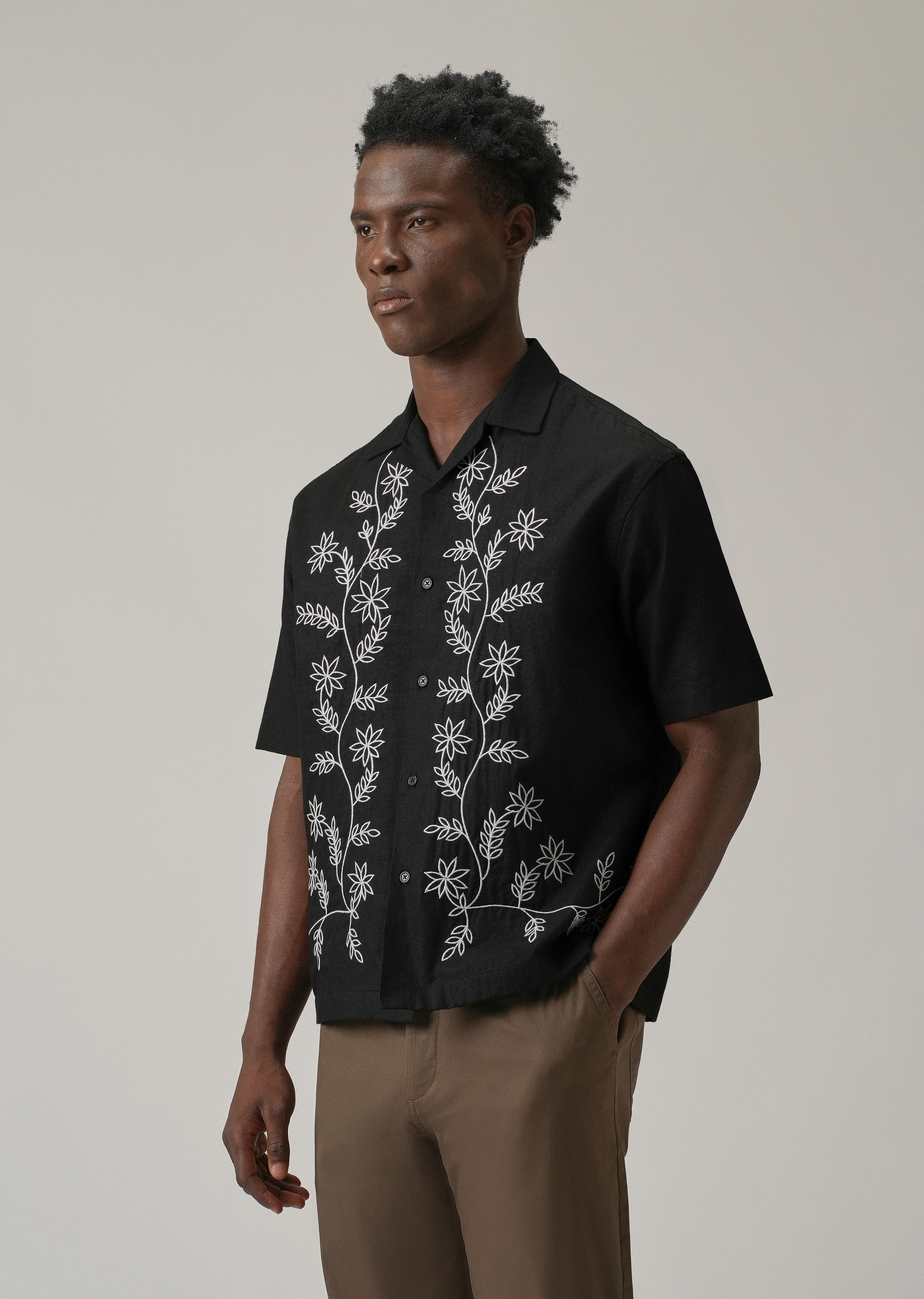 Black Pattern Embroidery Linen Shirt - Image 5