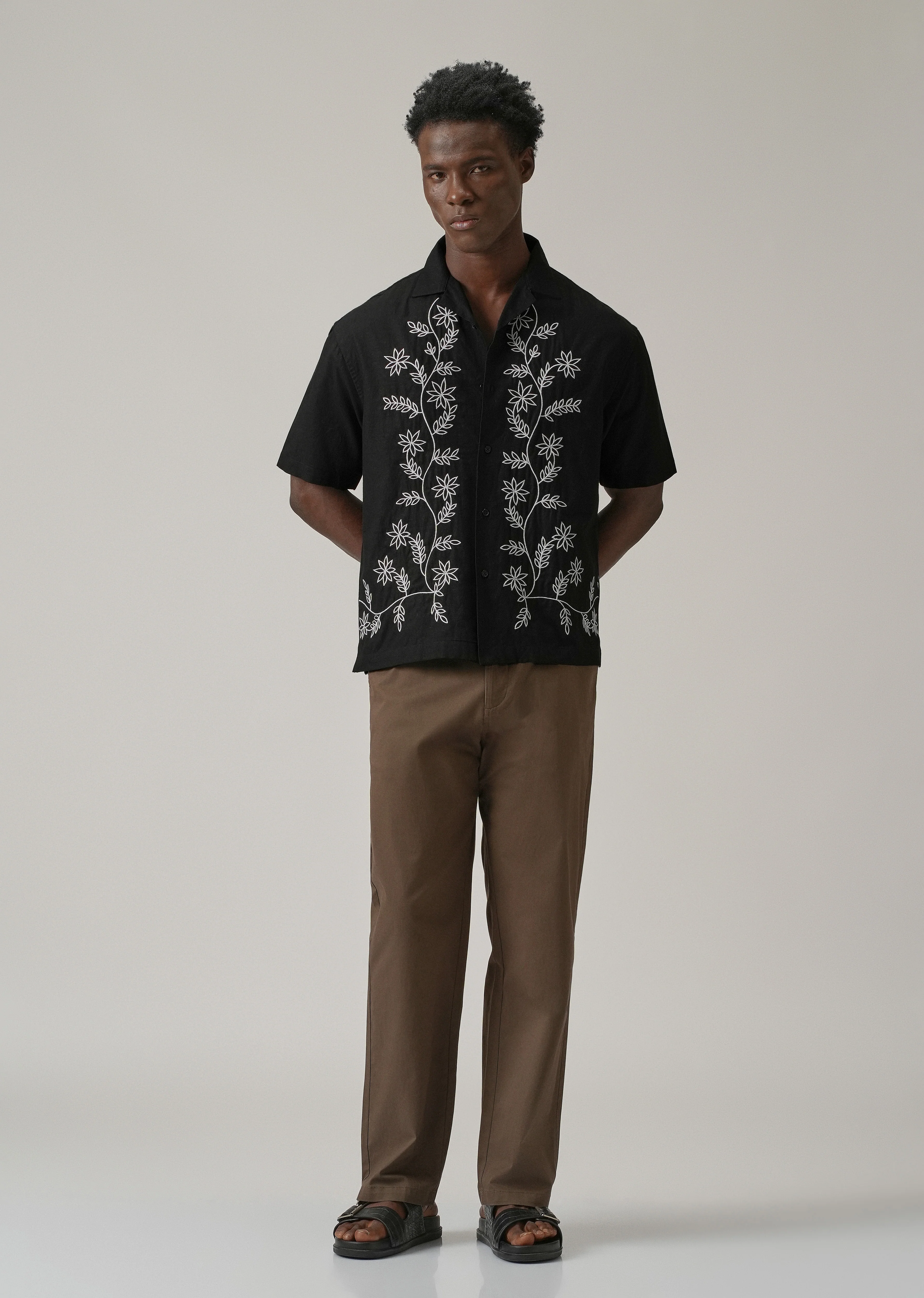 Black Pattern Embroidery Linen Shirt - Image 7