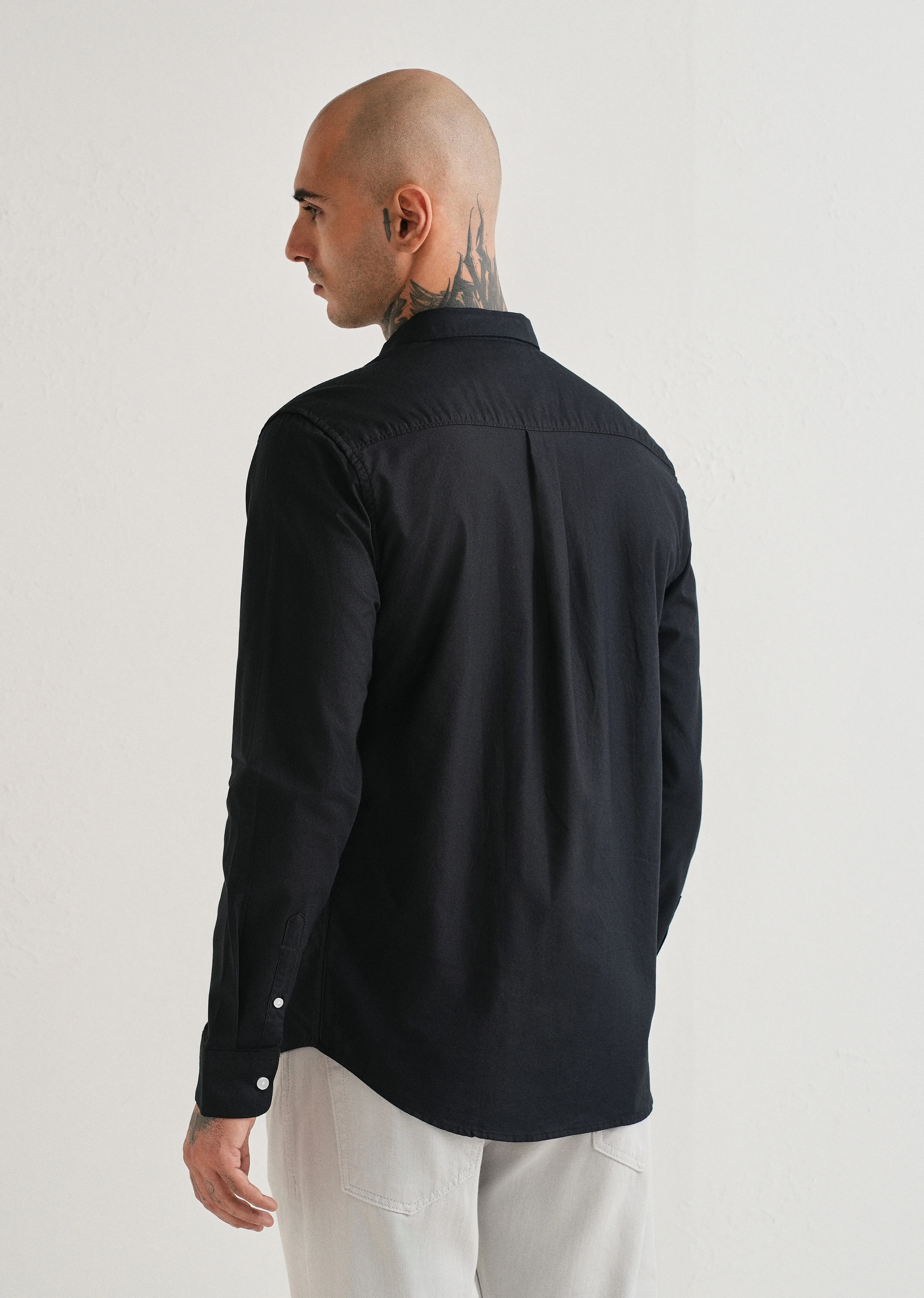 Black Plain Cotton Oxford Shirt - Image 2
