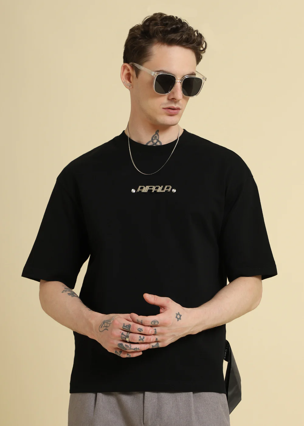 Black Plain Embellished Oversized T-Shirt - Image 6