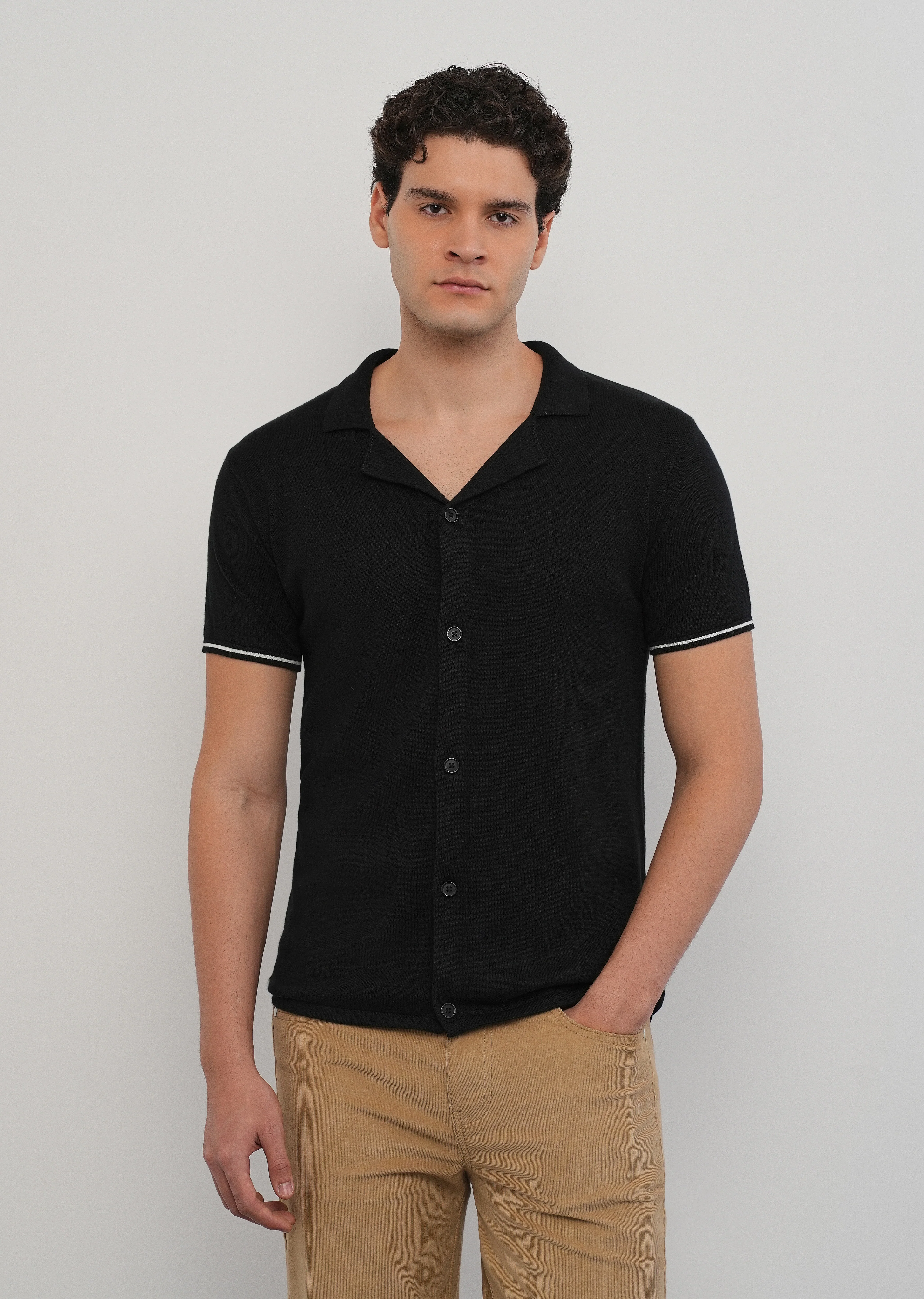 Black Plain Knit Cuban Collar Shirt - Image 3