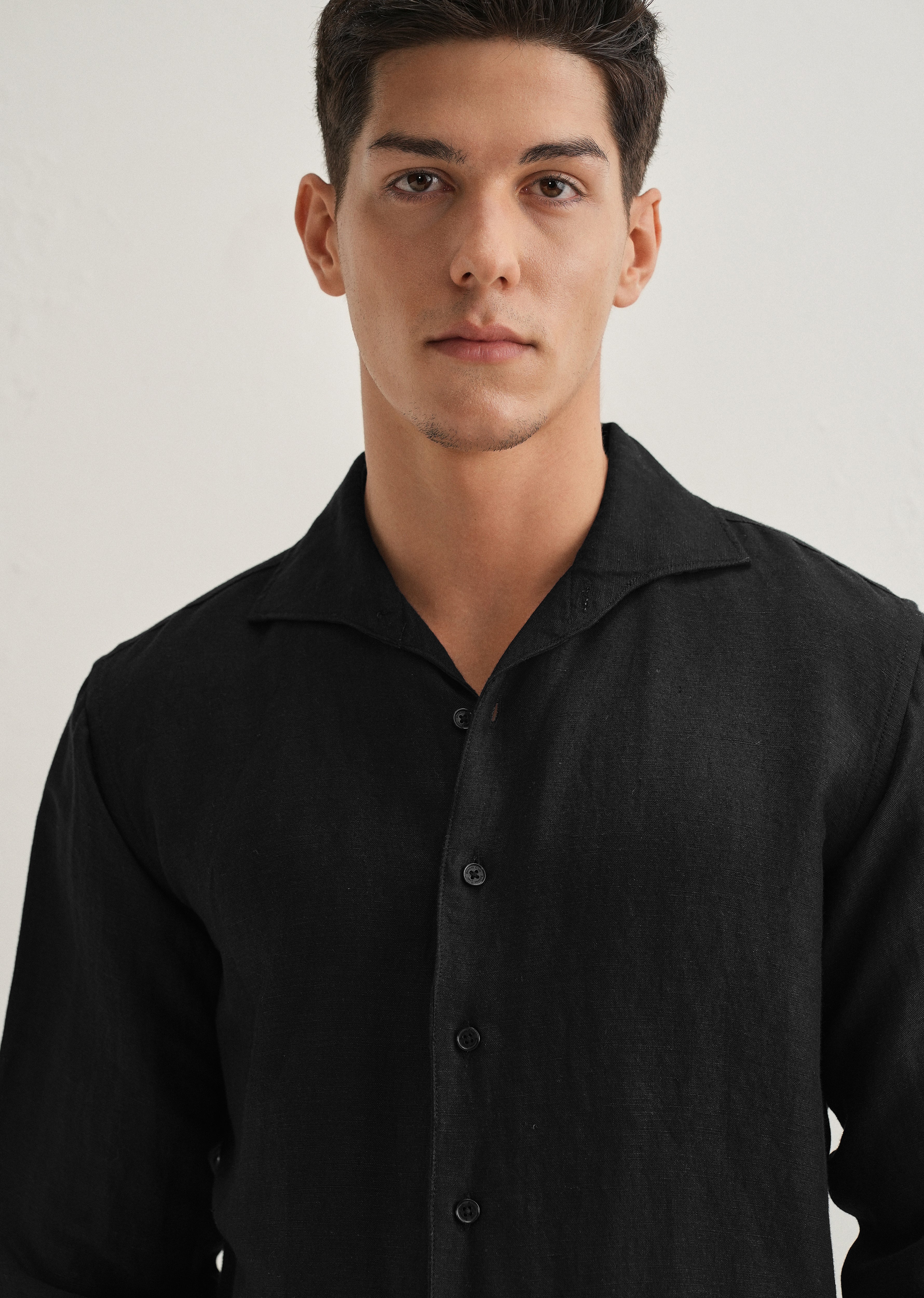 Black Plain Linen Viscose Shirt - Image 2