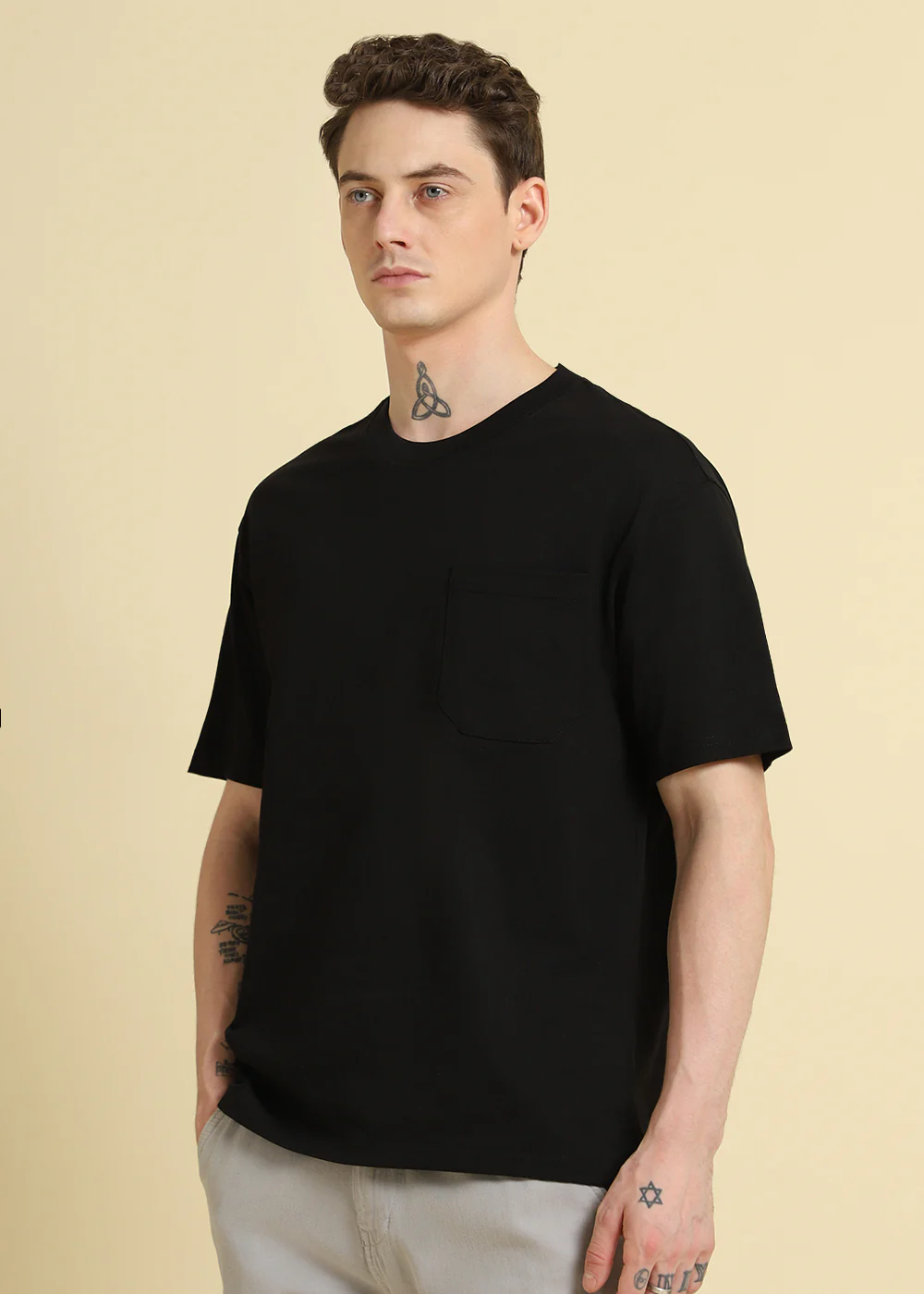 Black Plain Pocket Regular Fit T-shirt - Image 3