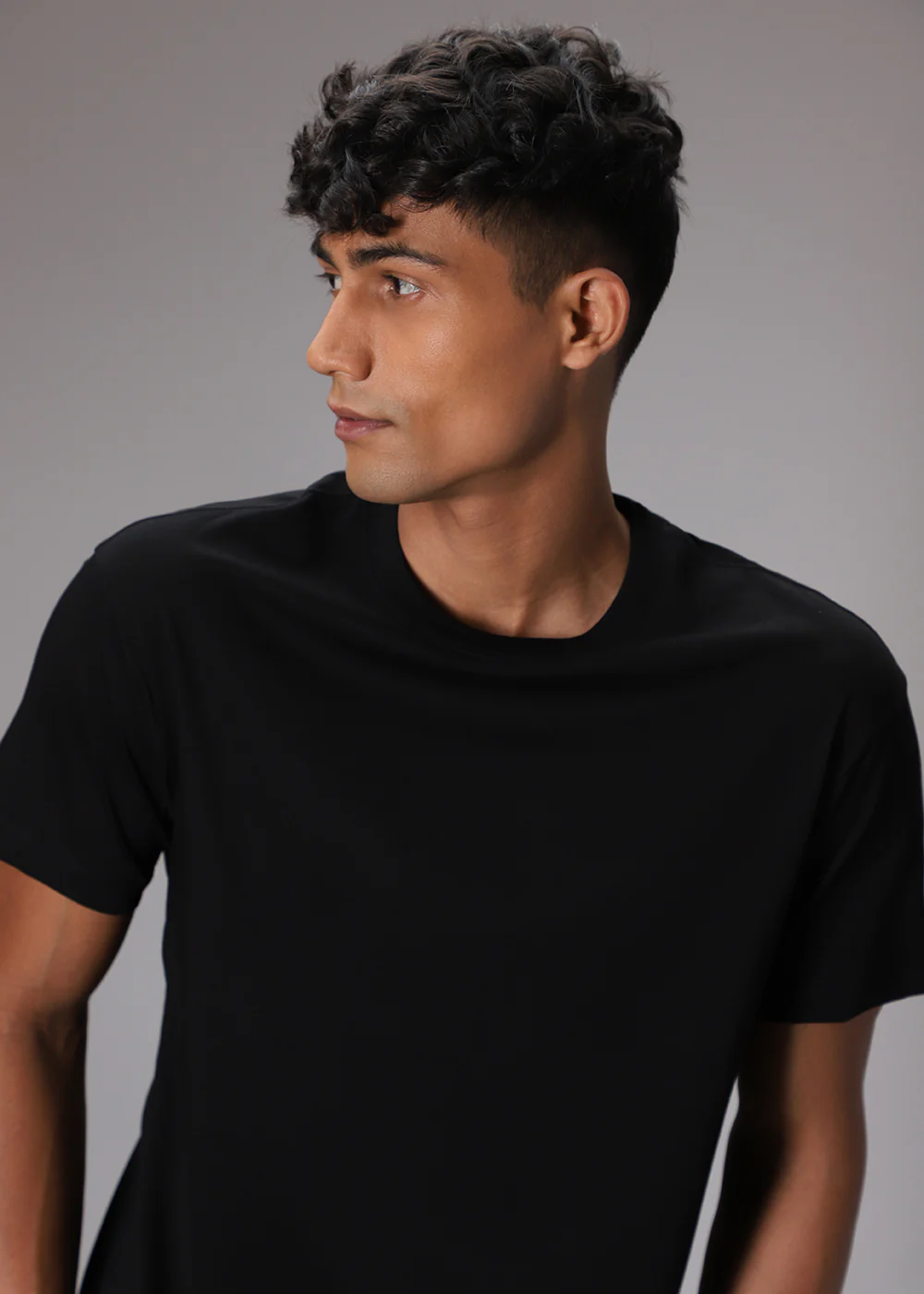 Black Plain Regular Fit T-shirt - Image 6