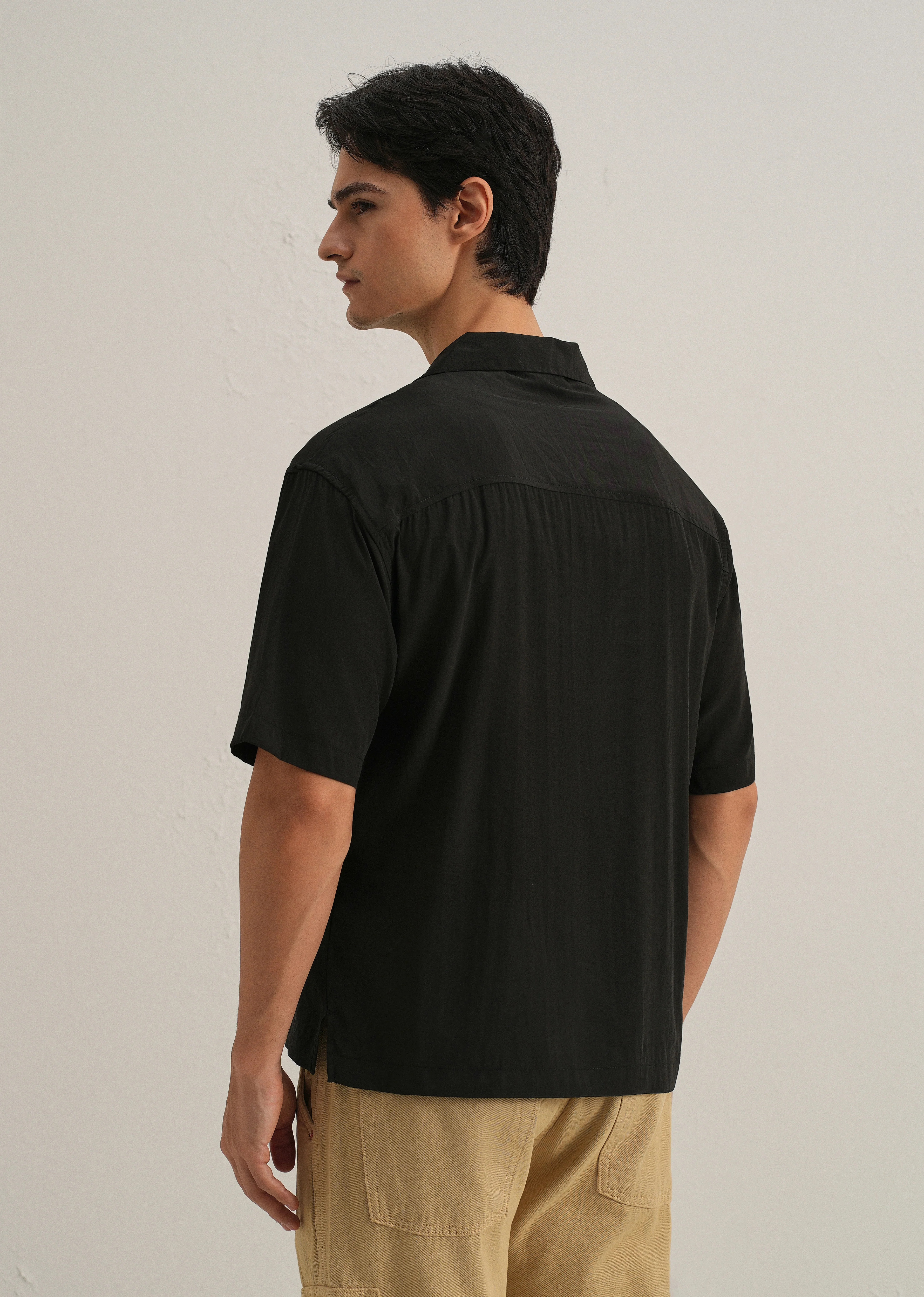 Black Plain Sheen Cuban Collar Shirt - Image 2