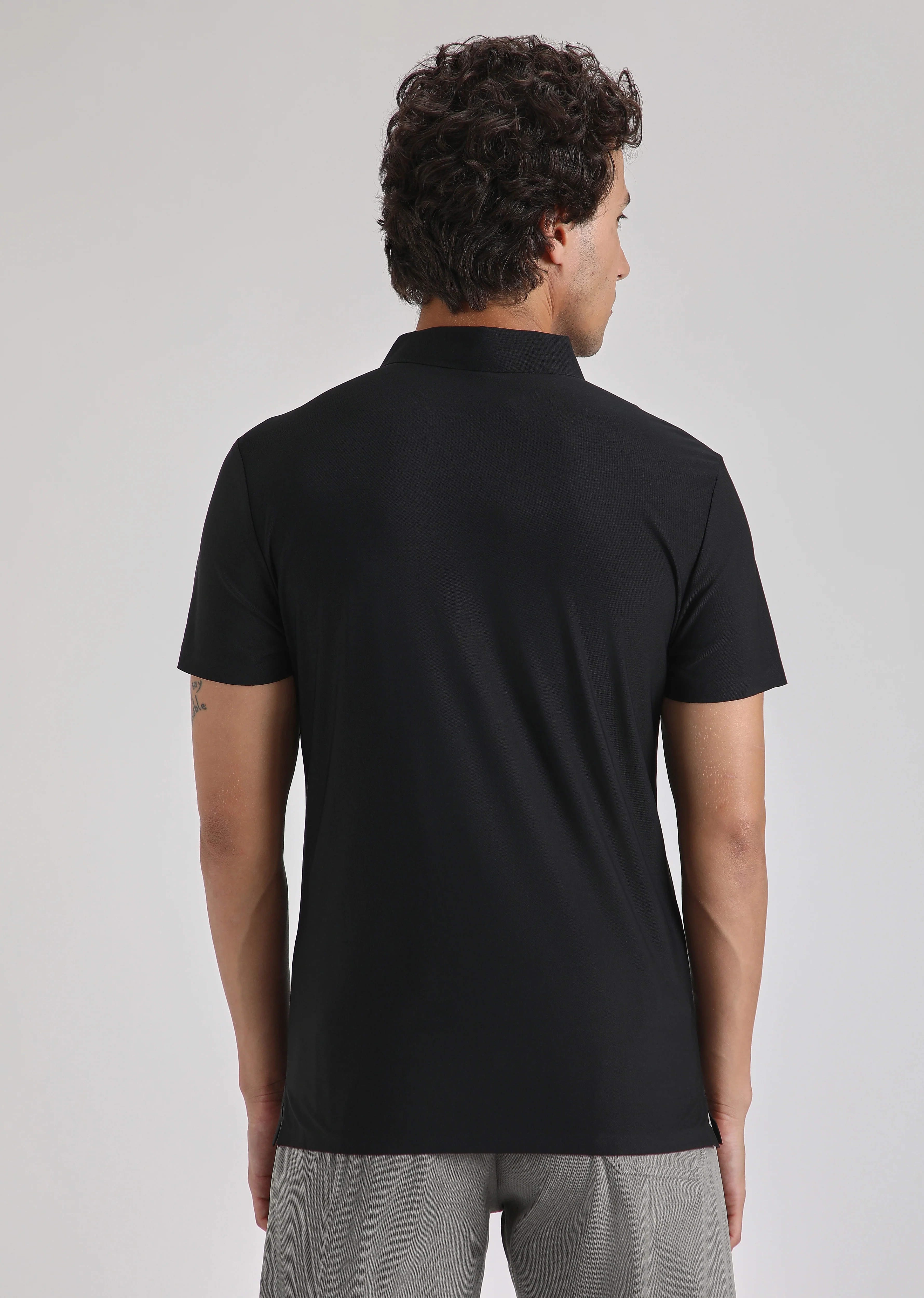 Black Plain Stitchless Polo T-shirt - Image 4