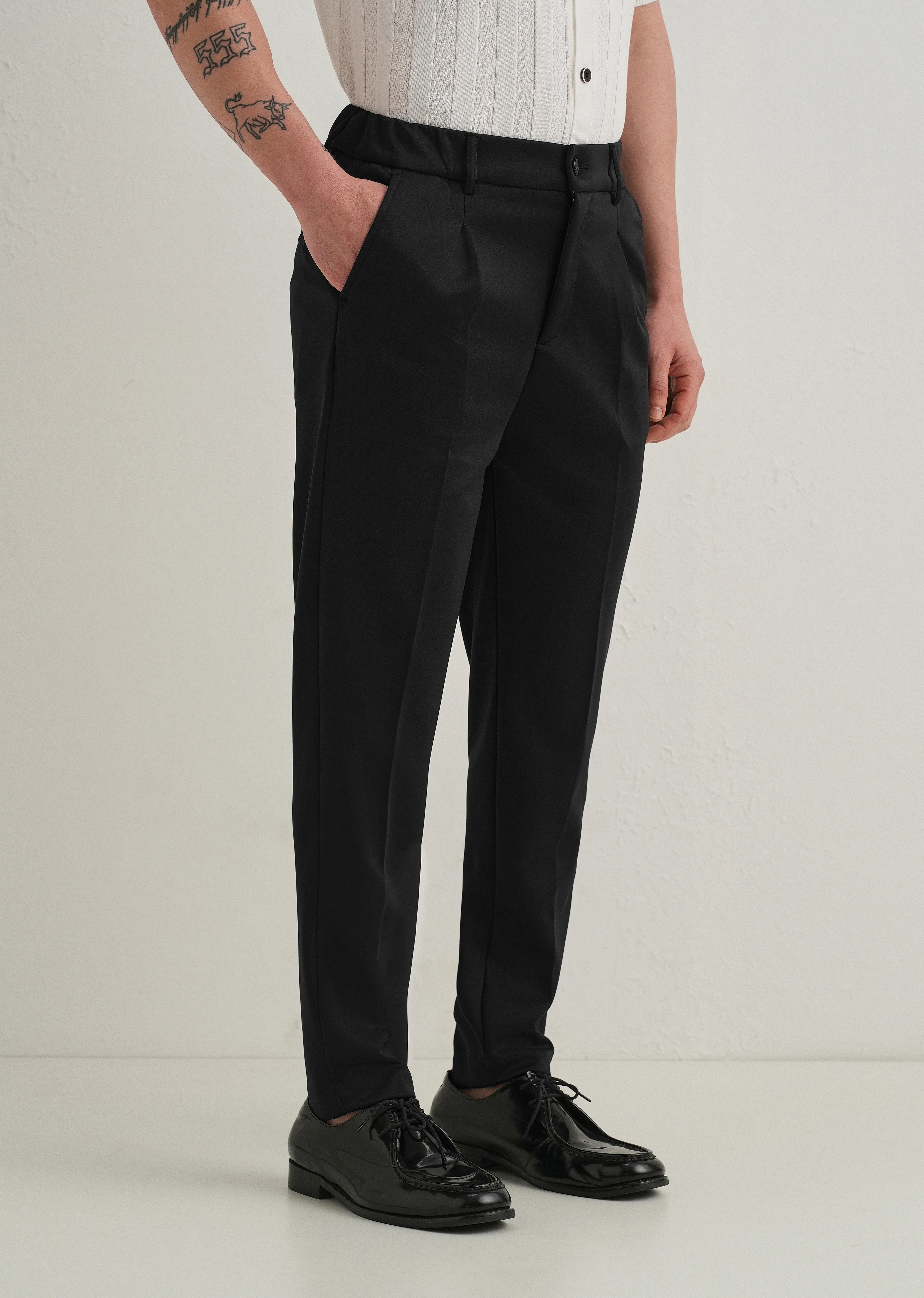 Black Pleated Relaxed Fit Trousers - Image 5