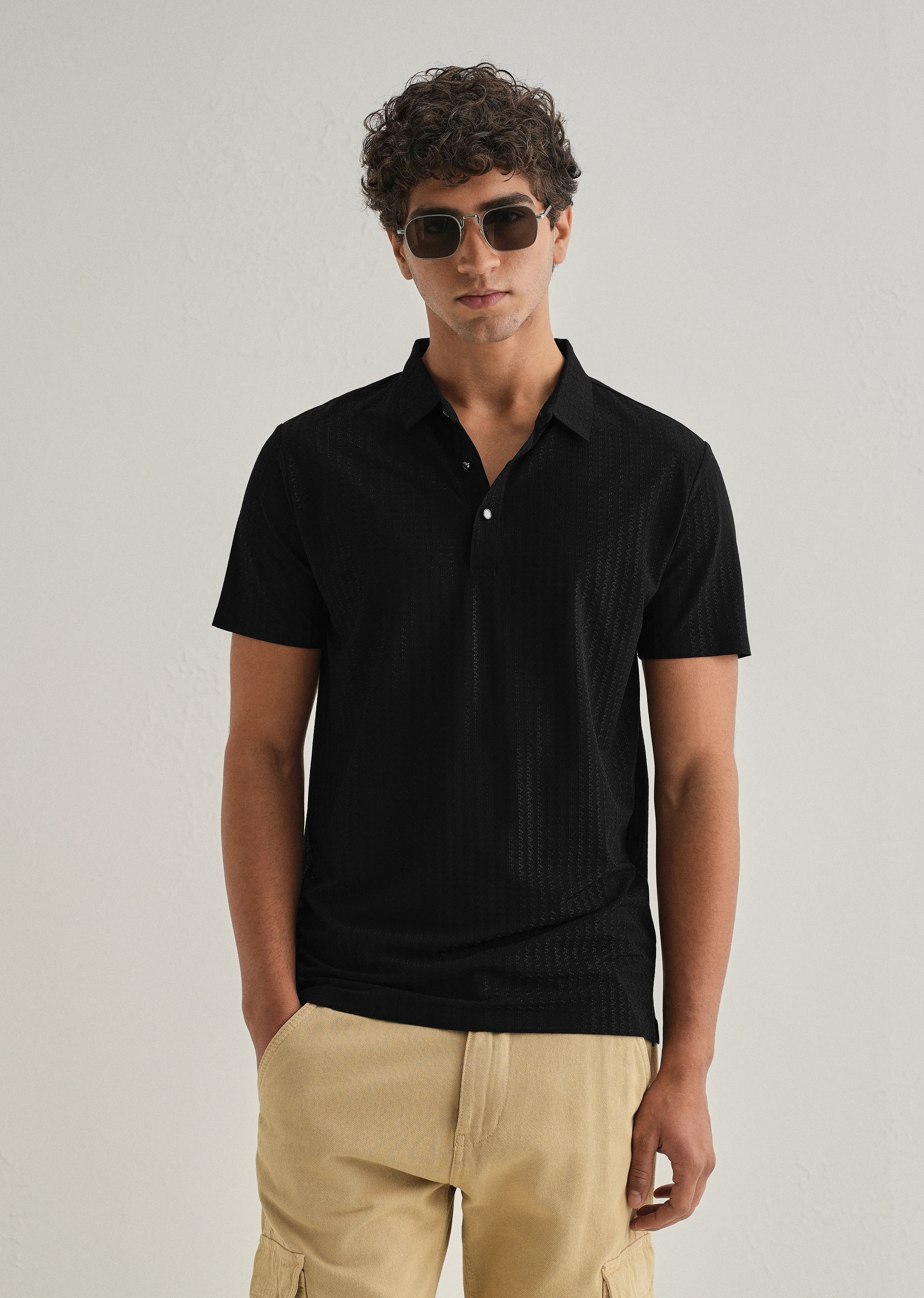 Black Polo Collar Printed Seamless T-shirt - Image 2