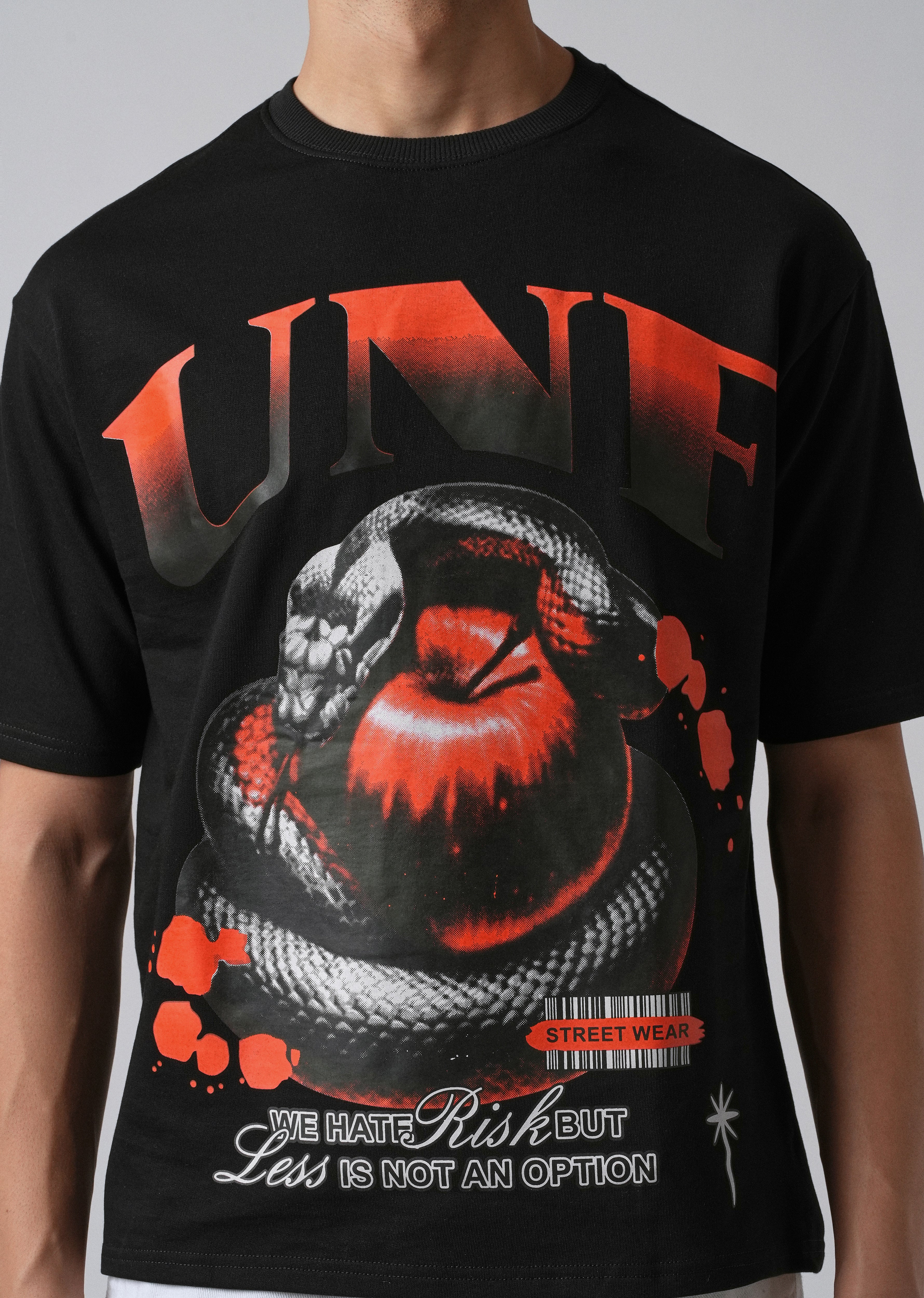 Black Print Relaxed Fit T- shirt - Image 5
