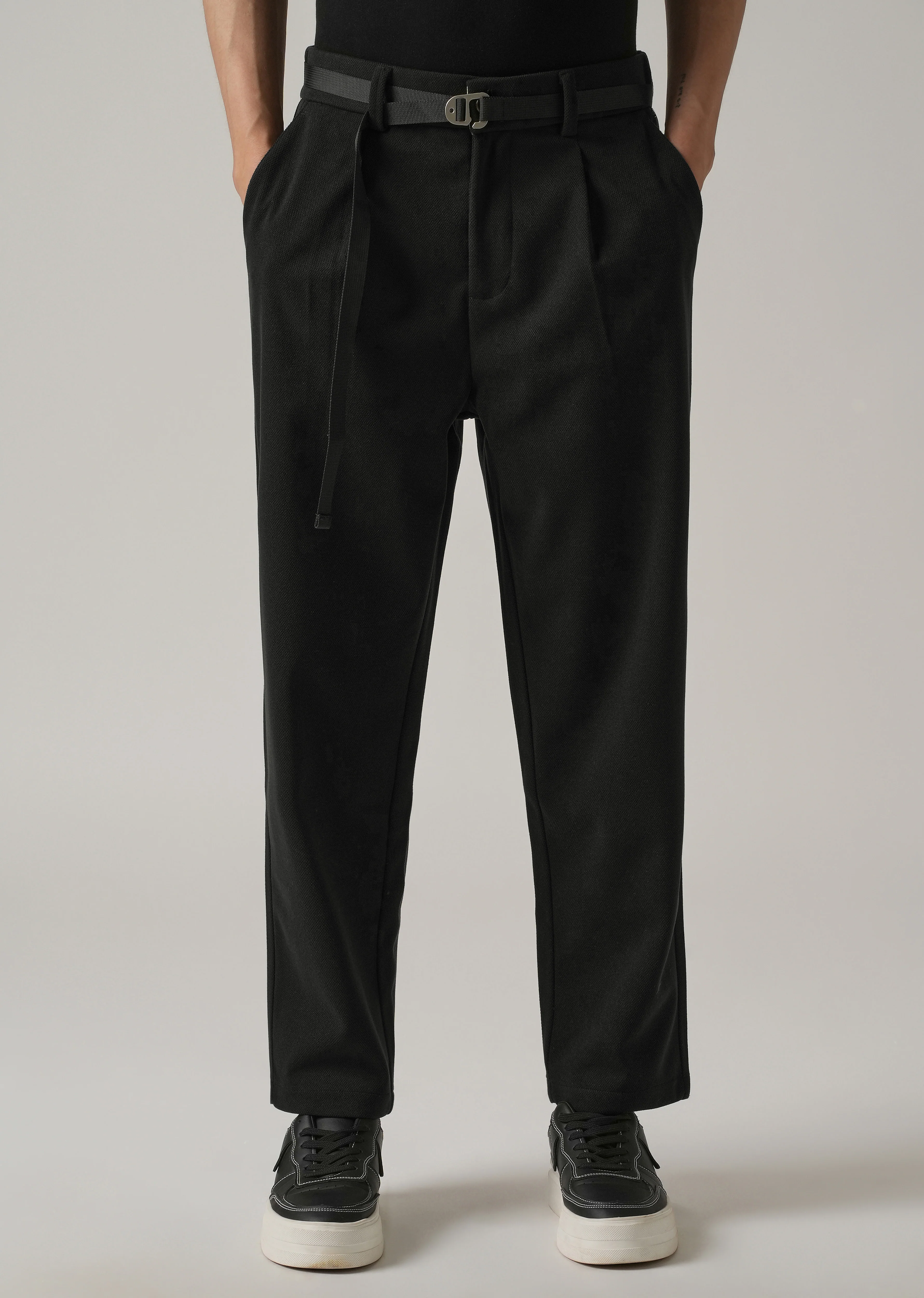 Black Relaxed Fit Textured Pleated Pant - Image 7