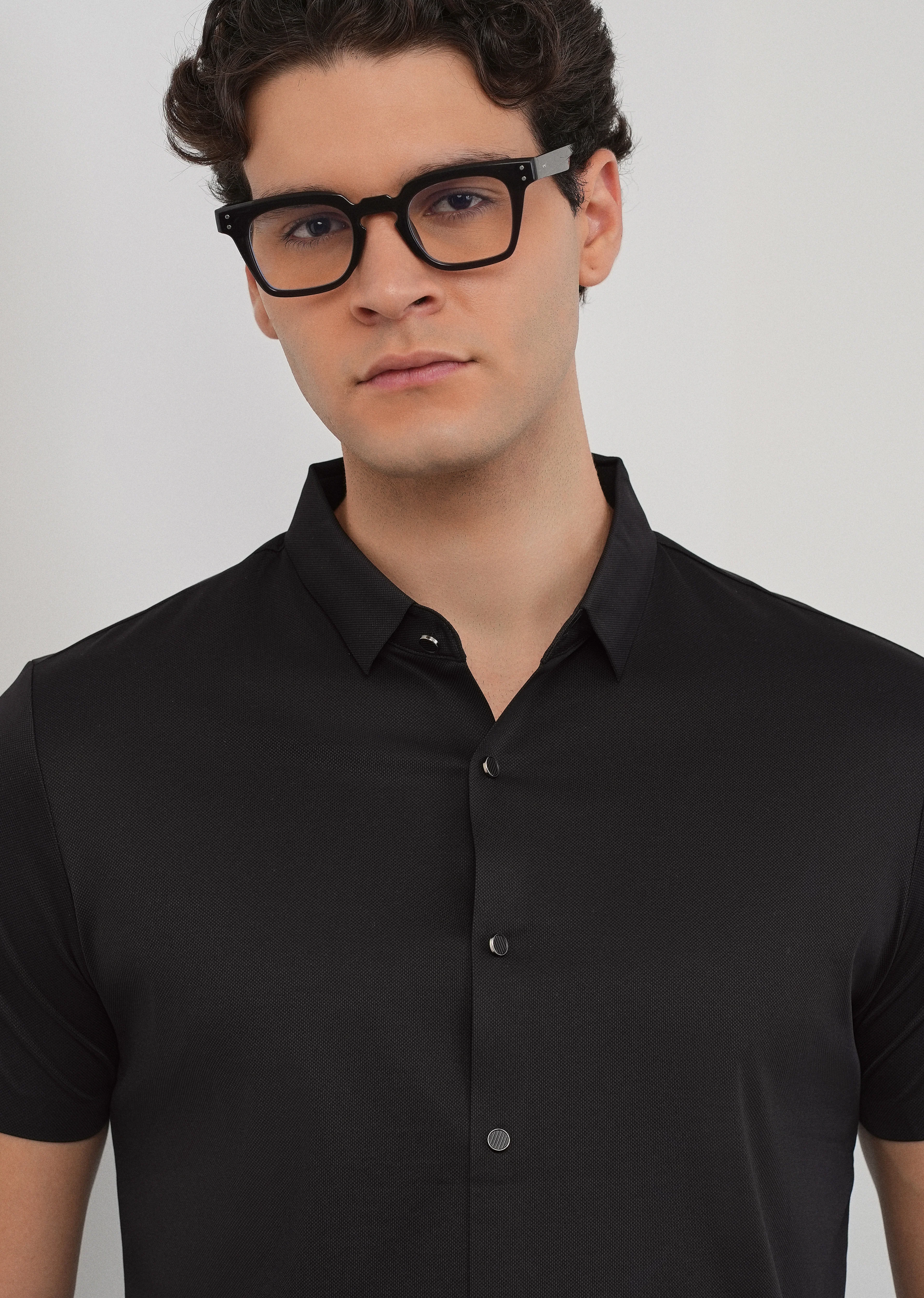 Black Stitchless Plain Half Sleeve Shirt - Image 5