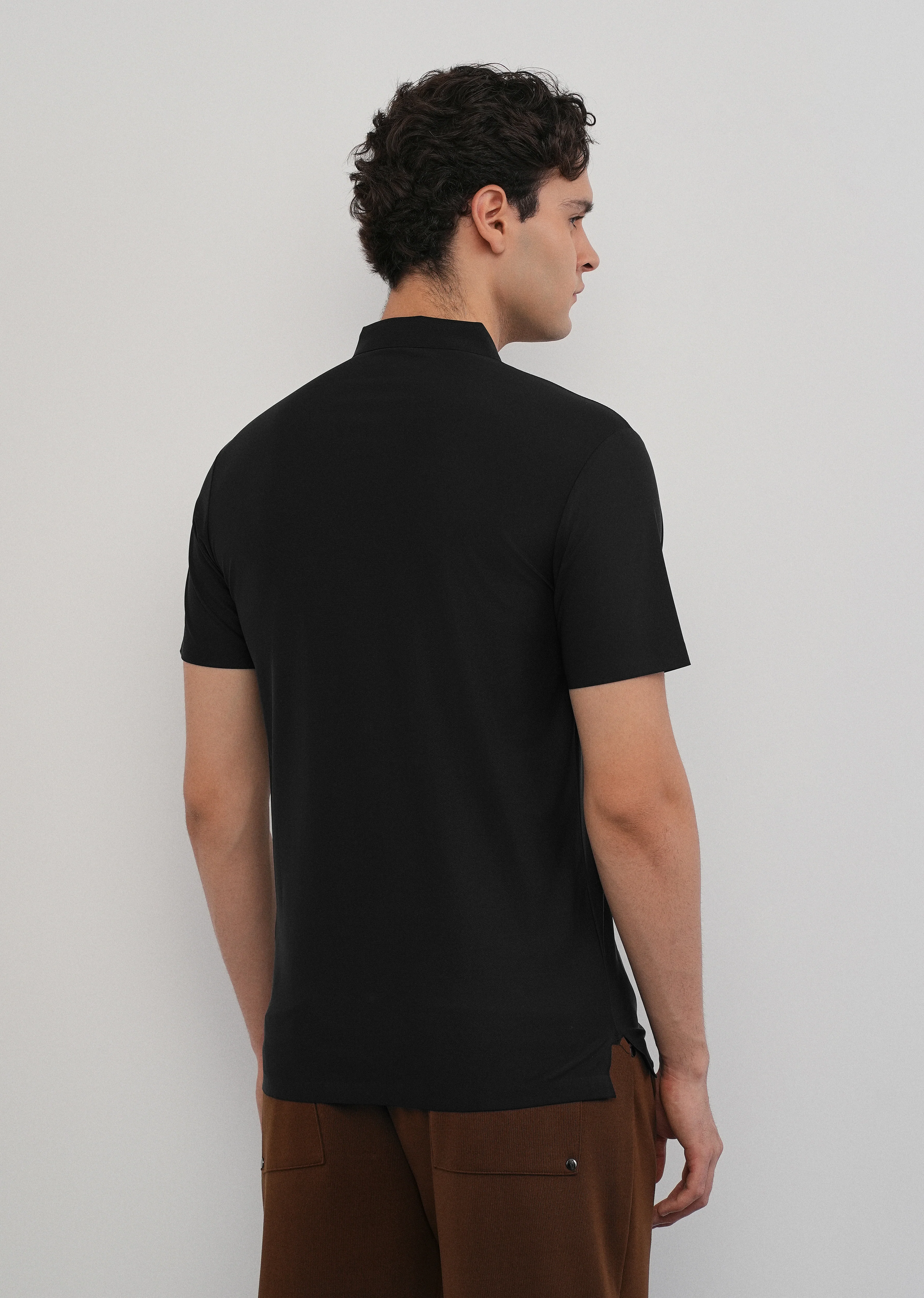 Black Stitchless Polo Collar T-Shirt - Image 2