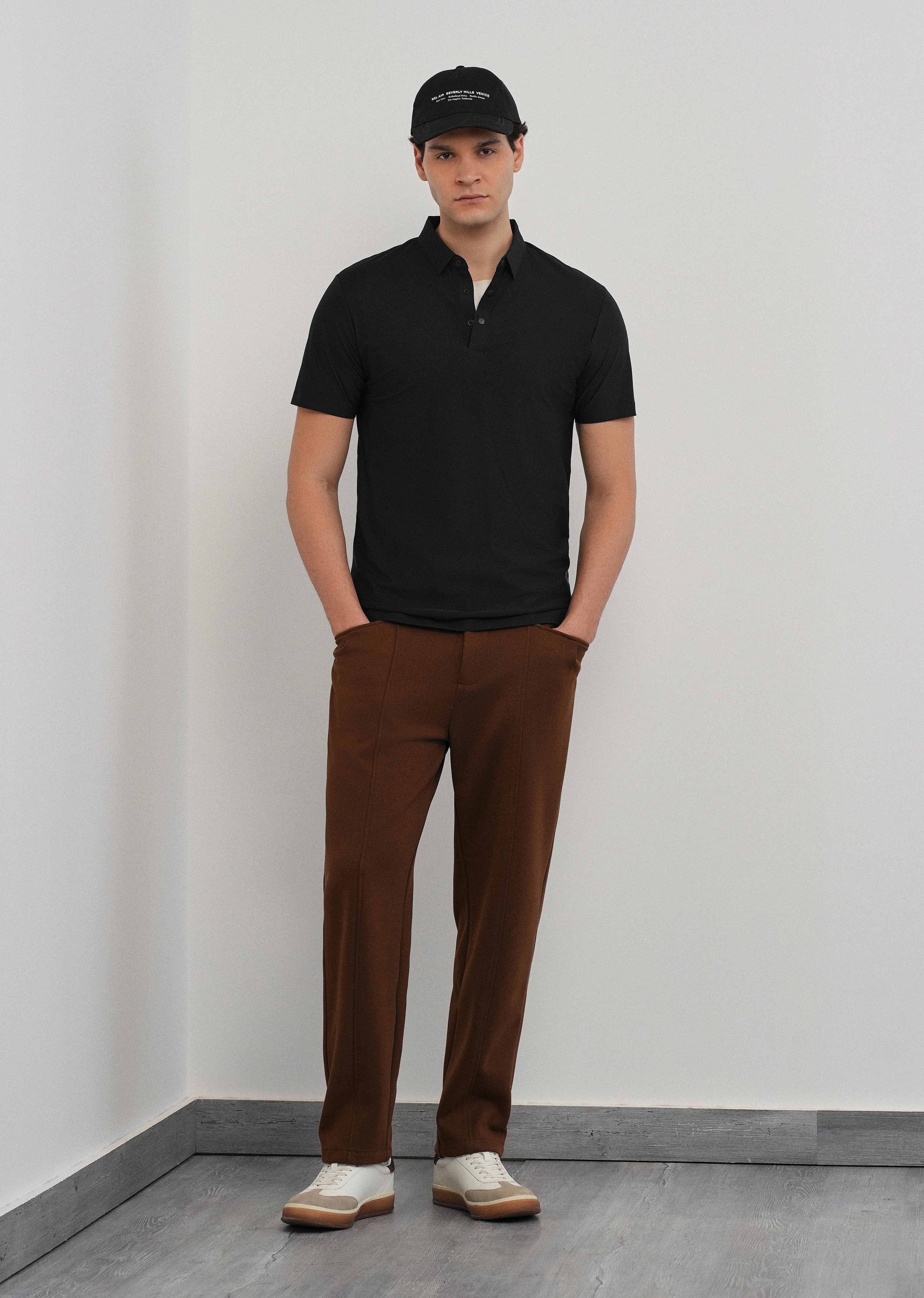 Black Stitchless Polo Collar T-Shirt - Image 6